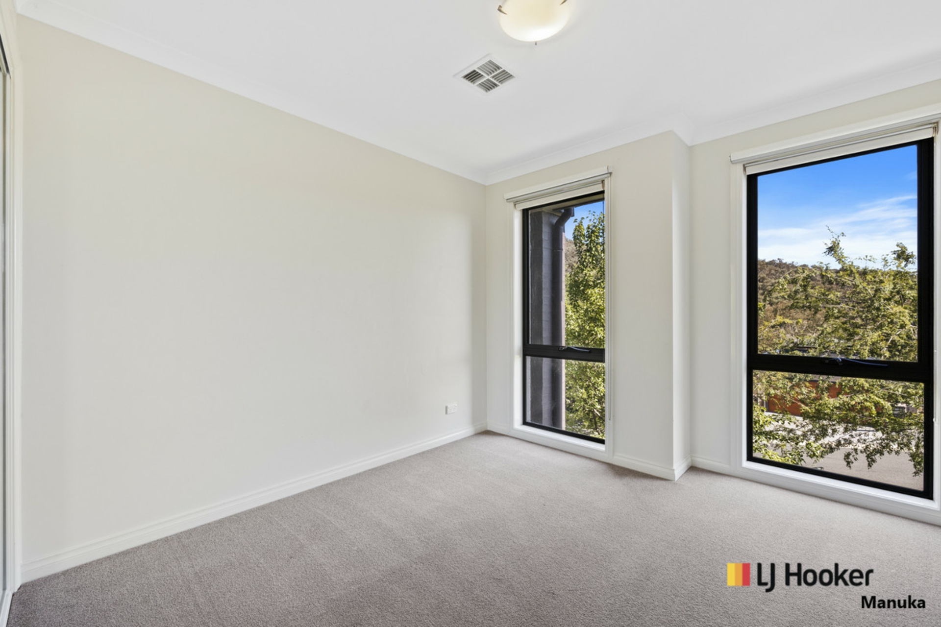 2 Laurence Close, JERRABOMBERRA