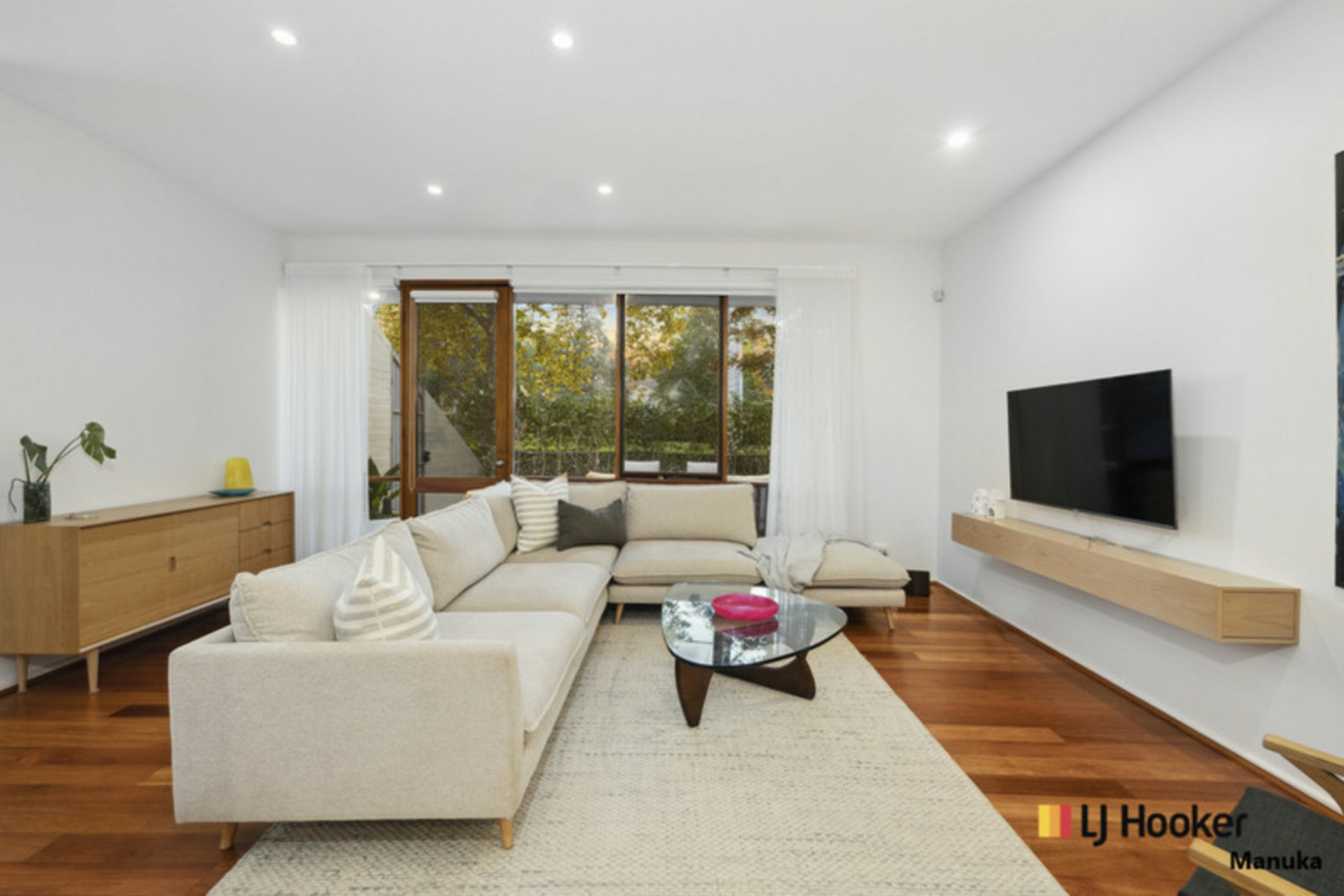 102 Arthur Circle, FORREST