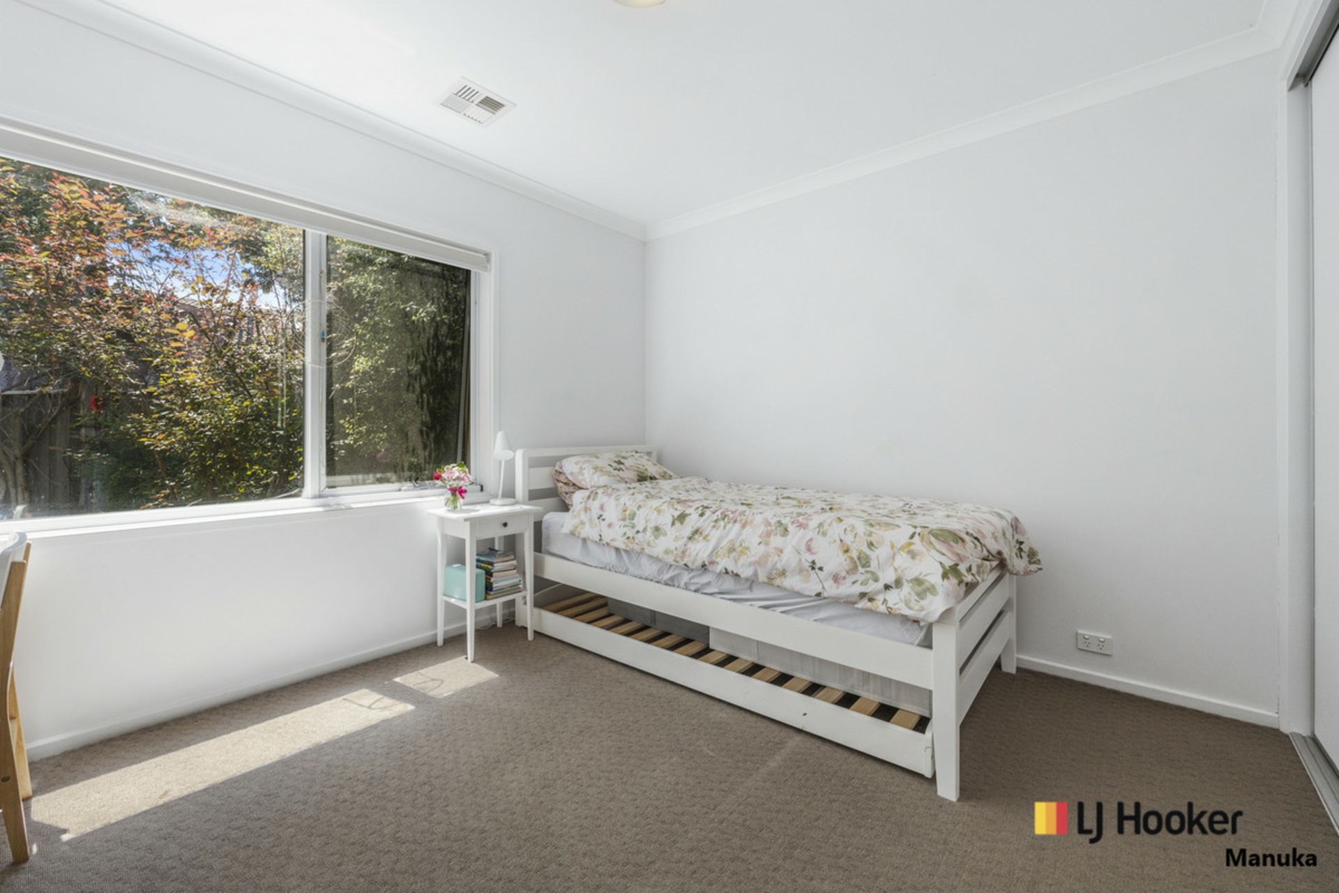2/134 Blamey Crescent, CAMPBELL