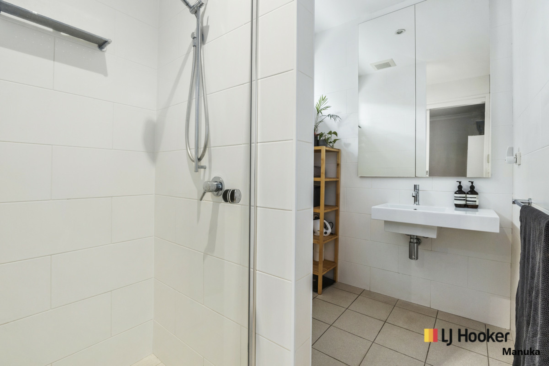 2/134 Blamey Crescent, CAMPBELL