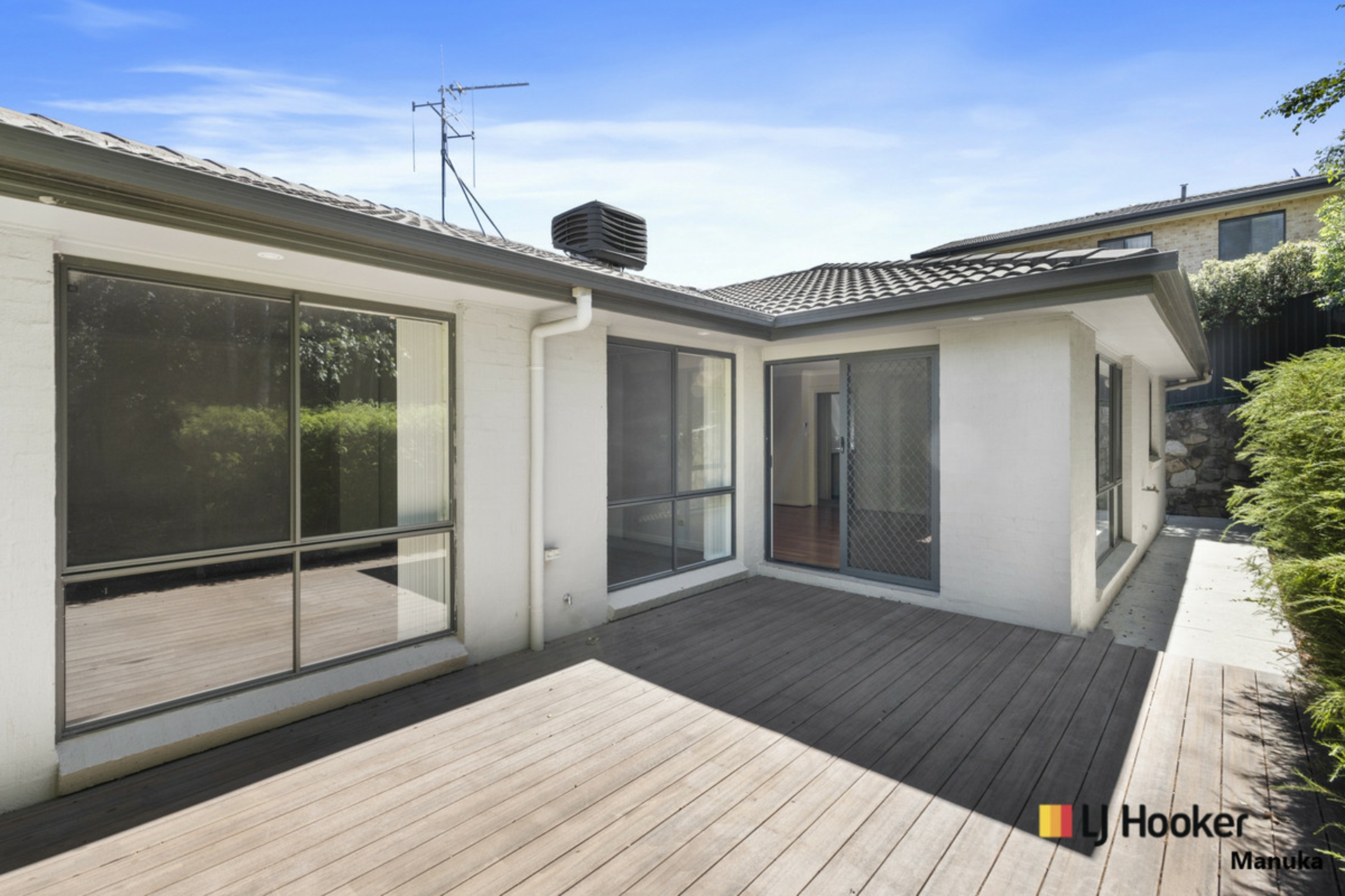 2 Laurence Close, JERRABOMBERRA