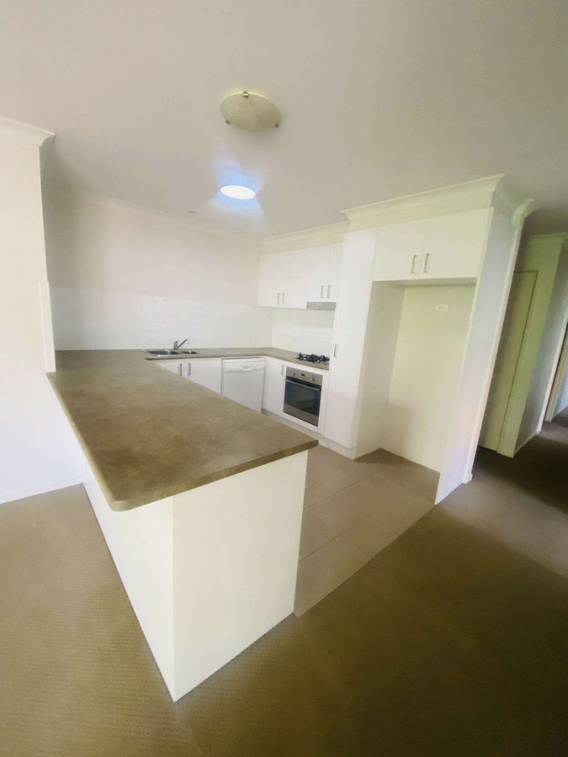 84 Hollows Circuit, MACGREGOR