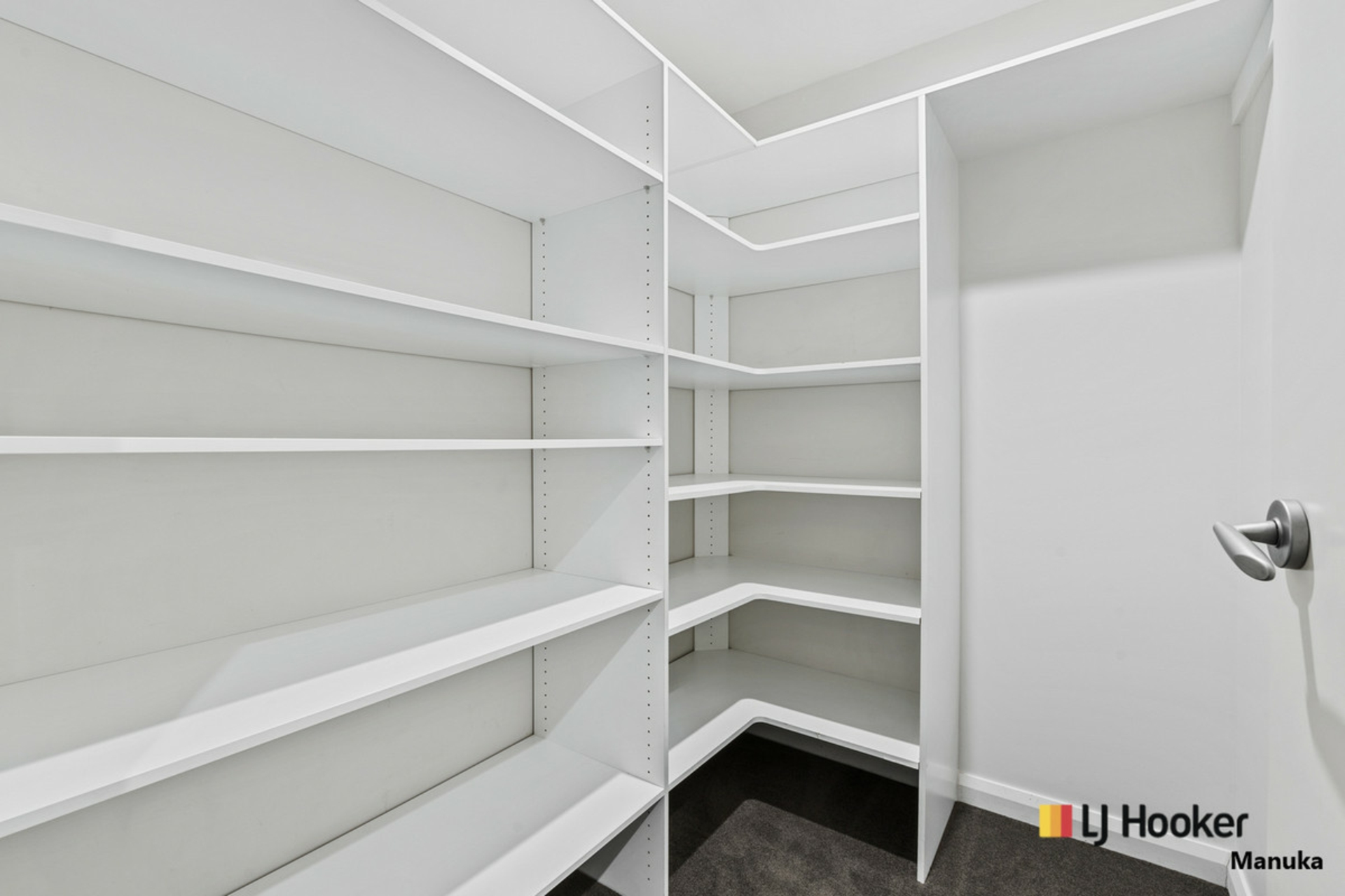 11/28 Canberra Avenue, FORREST