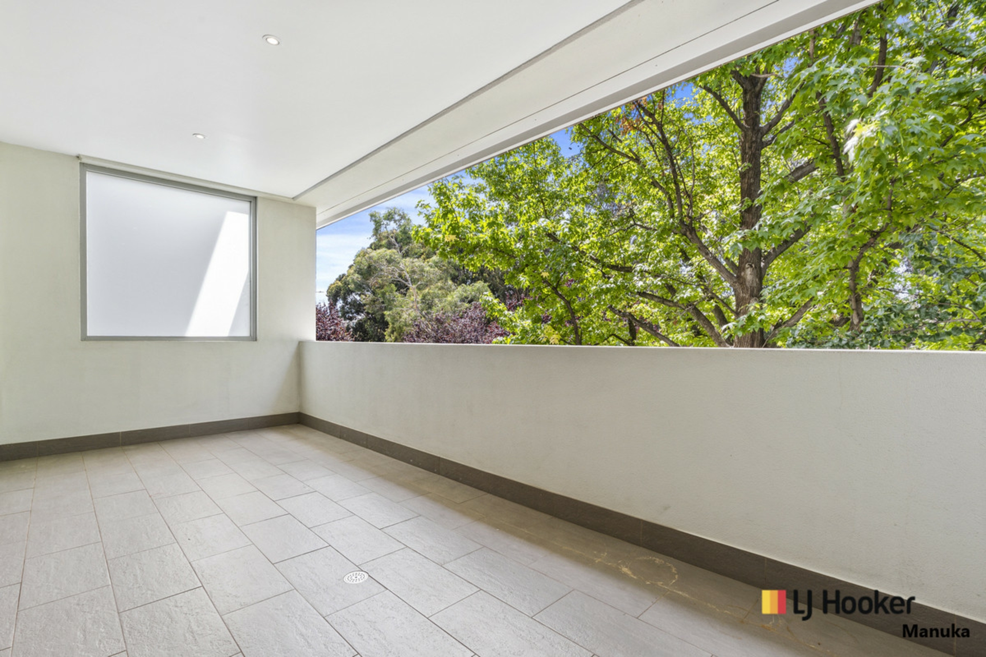 11/28 Canberra Avenue, FORREST