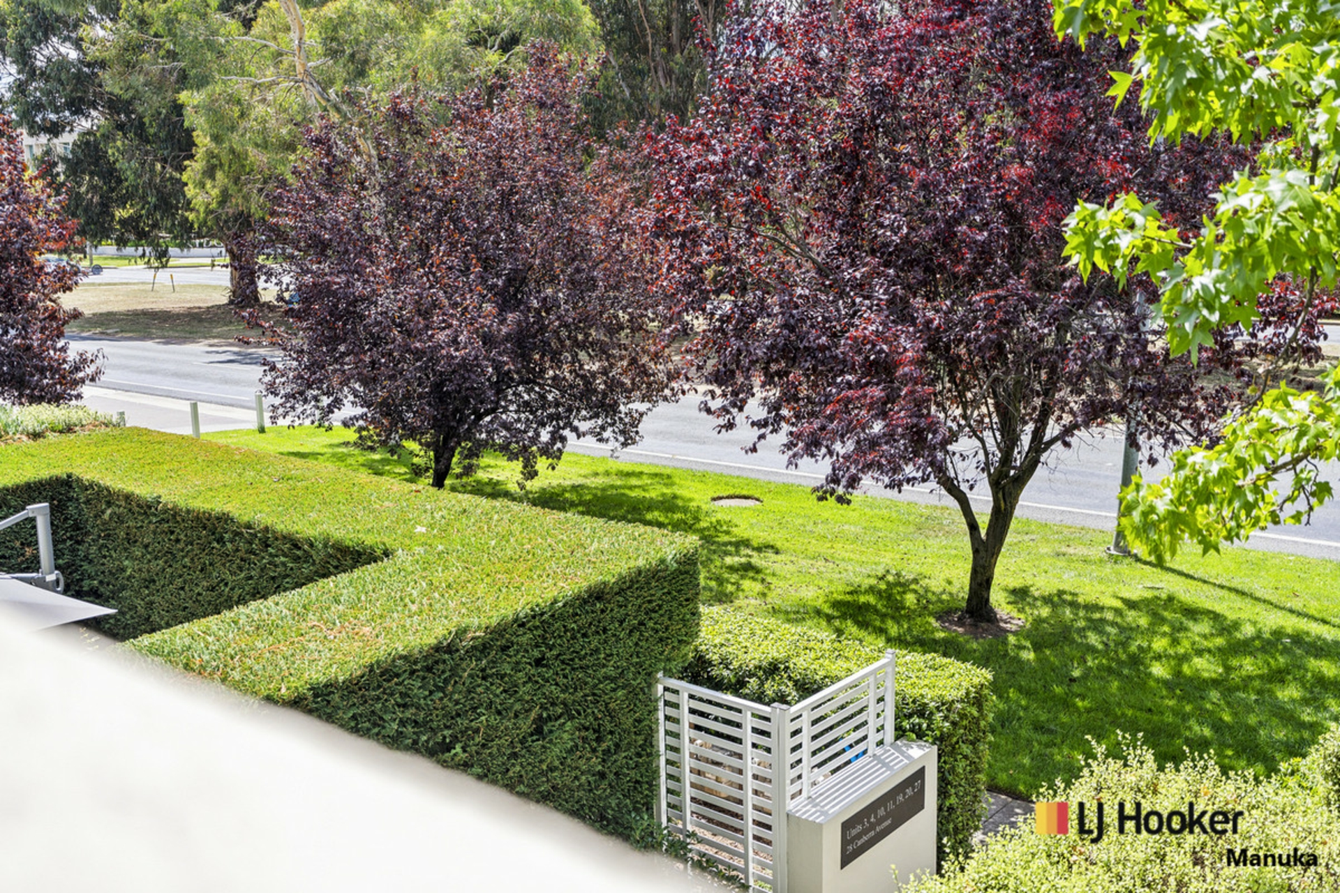 11/28 Canberra Avenue, FORREST
