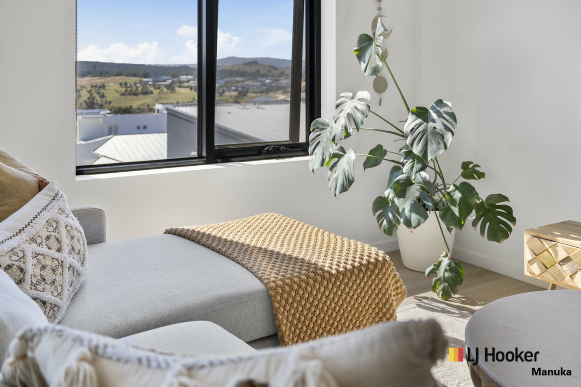 27/200 John Gorton Drive, COOMBS