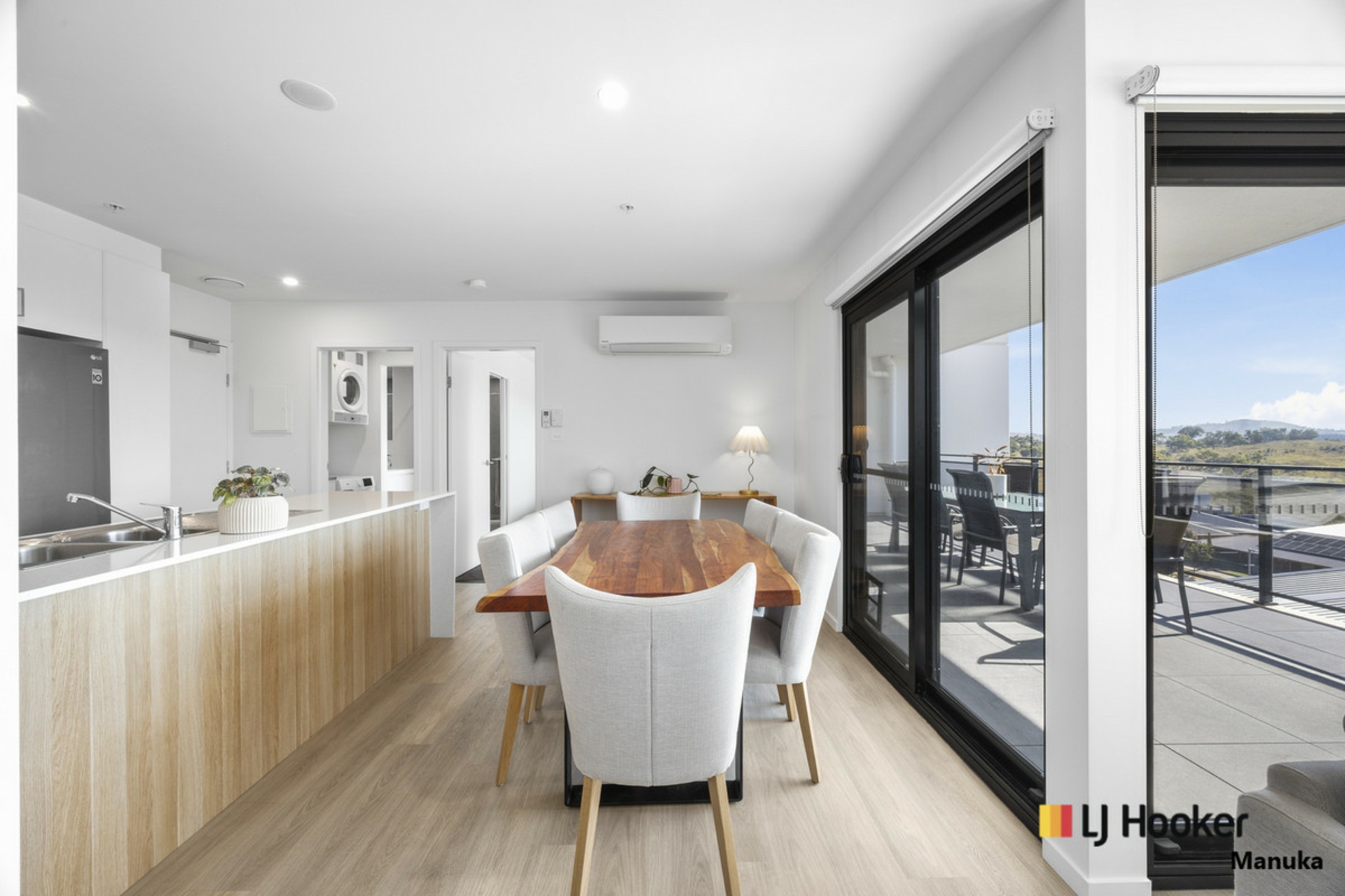 27/200 John Gorton Drive, COOMBS
