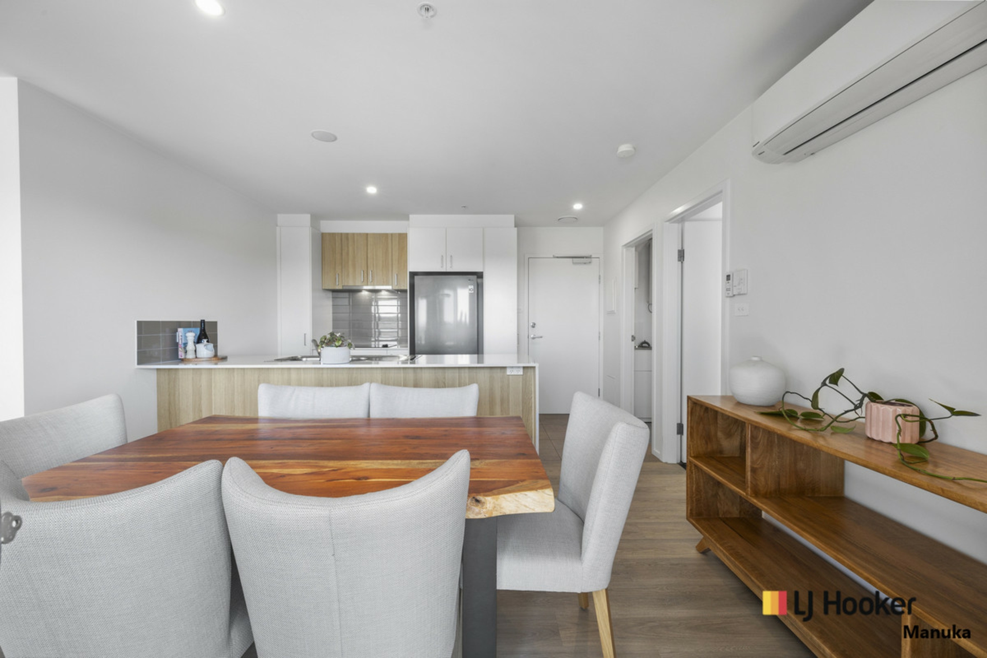 27/200 John Gorton Drive, COOMBS