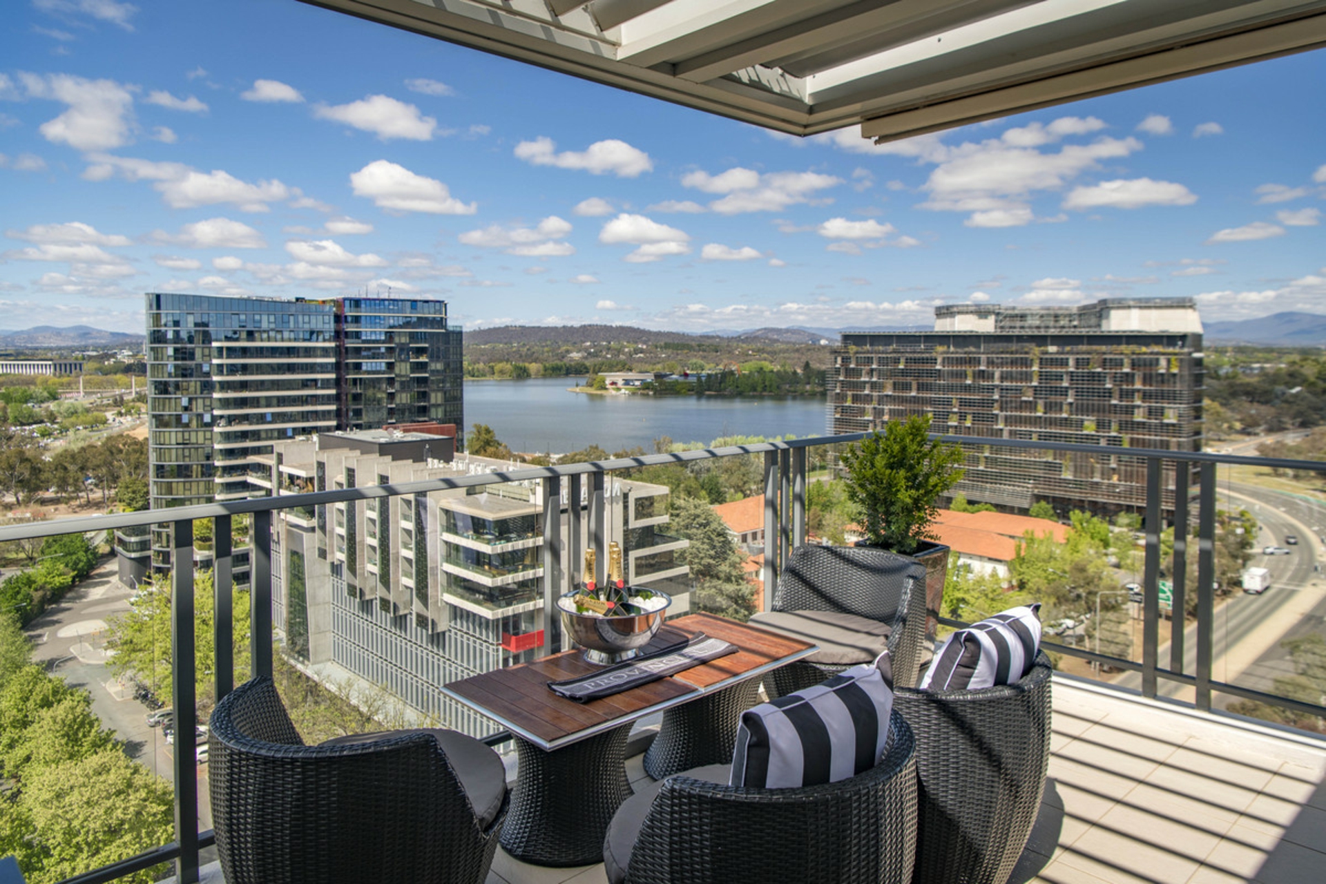 100/2 Edinburgh Avenue, CITY