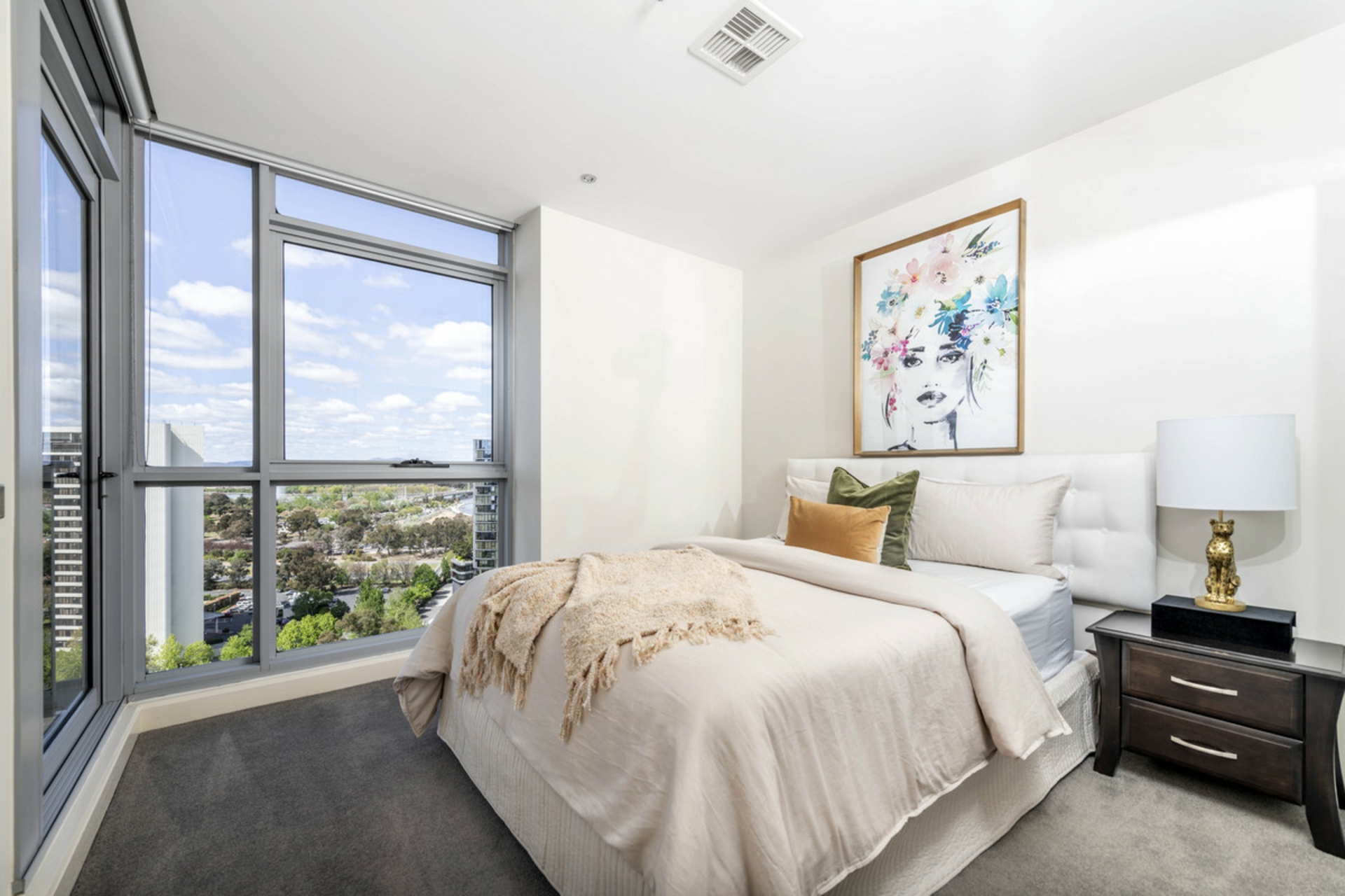 100/2 Edinburgh Avenue, CITY