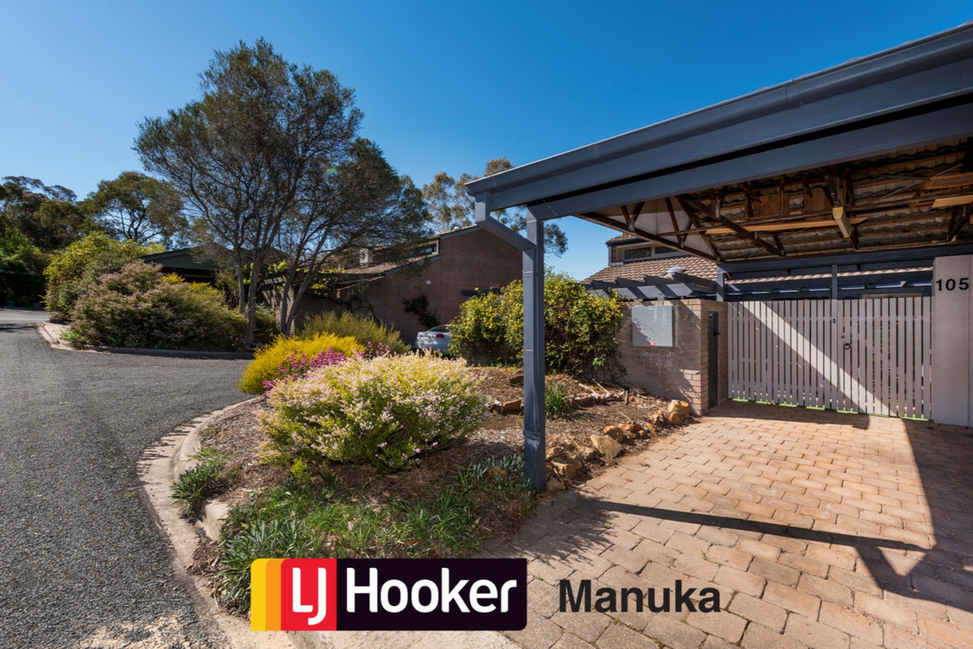 105 Barnet Close, SWINGER HILL