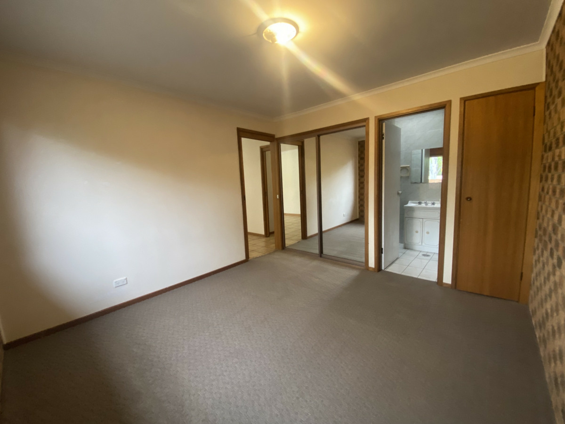 2 Hayden Close, FLOREY