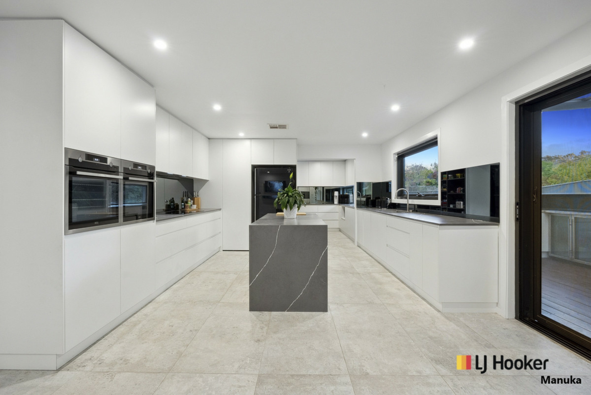 83 Jackie Howe Crescent, MACARTHUR