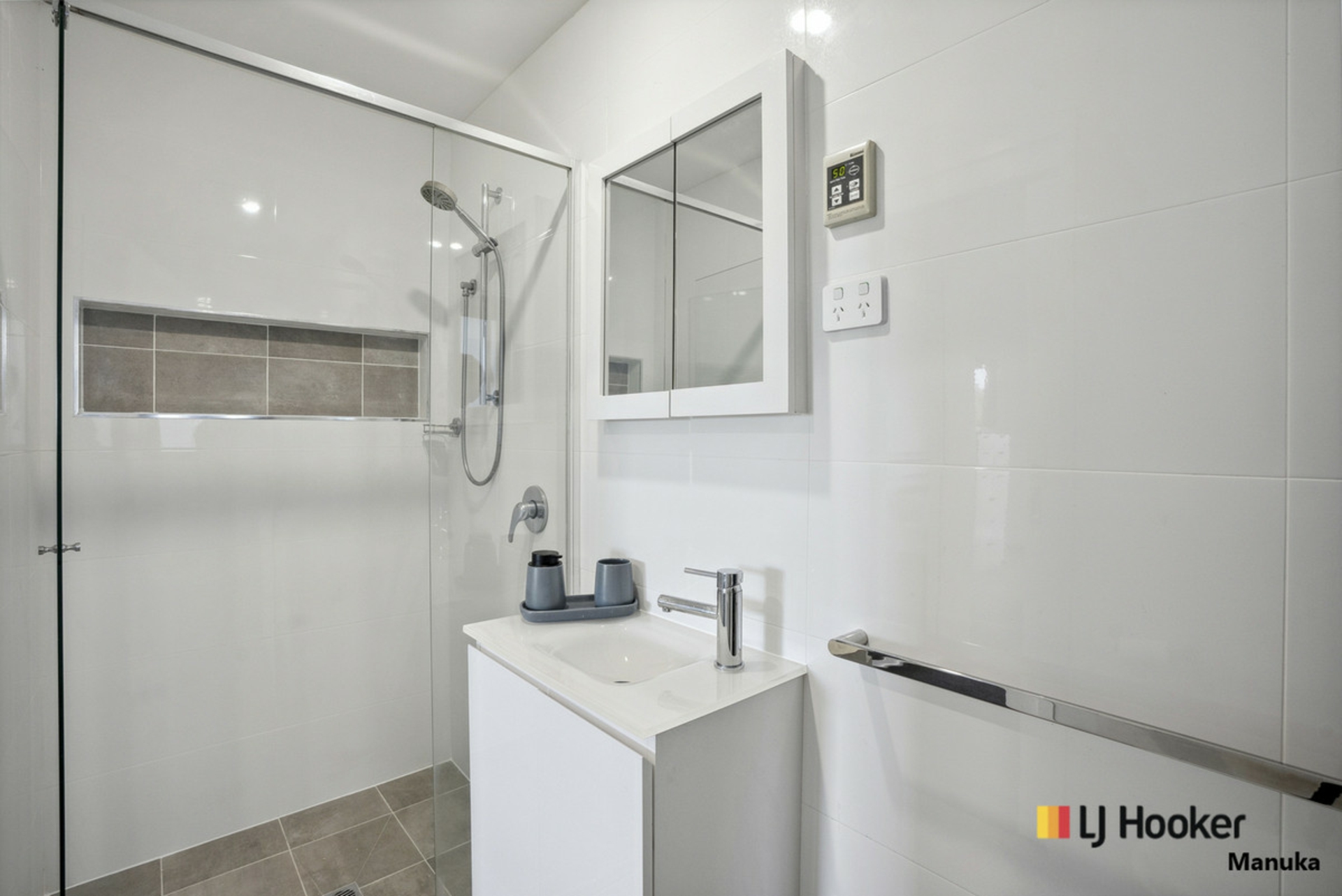83 Jackie Howe Crescent, MACARTHUR