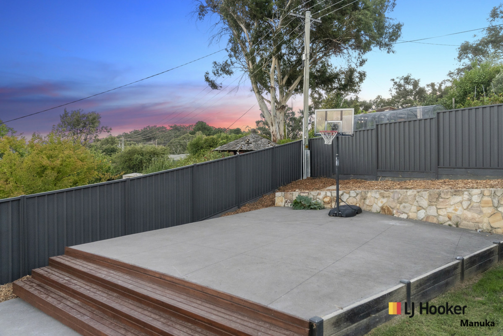 83 Jackie Howe Crescent, MACARTHUR