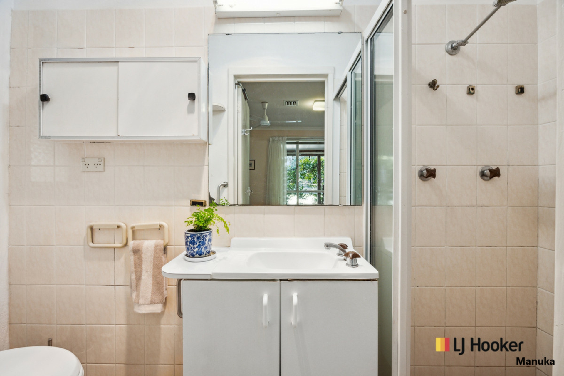 32 Threlfall Street, CHIFLEY