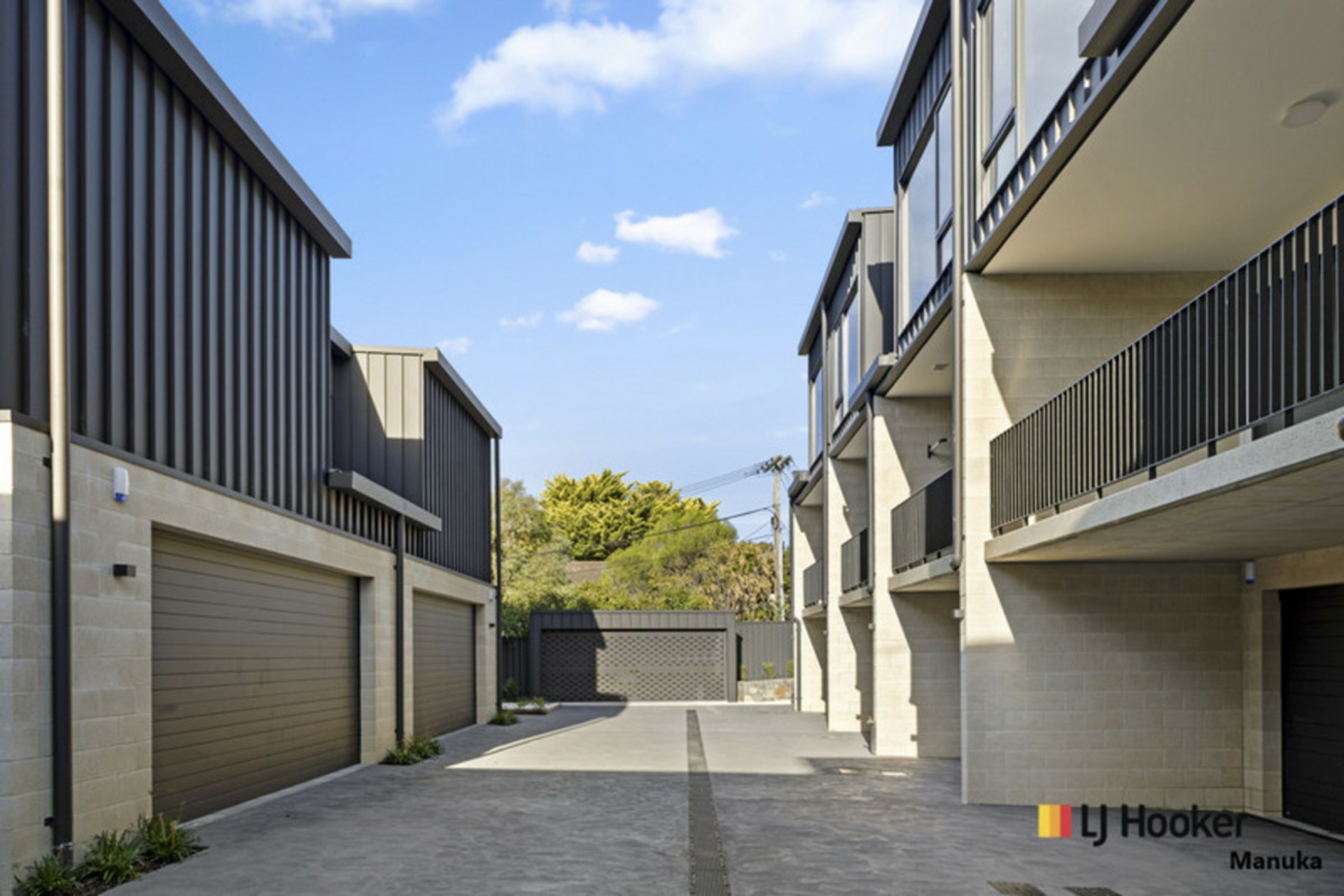 2/186 La Perouse Street, RED HILL