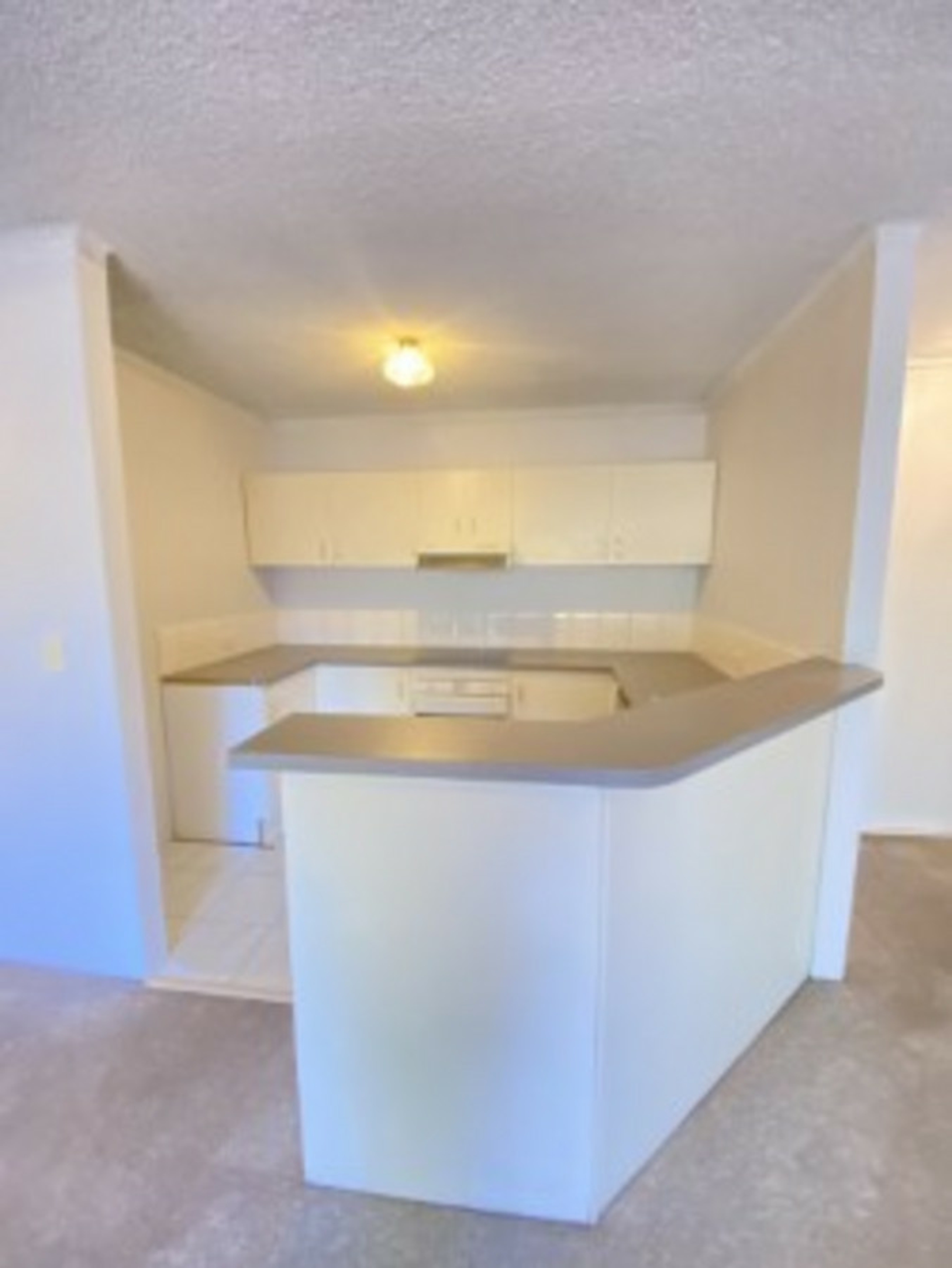 2/15 Howitt Street, KINGSTON