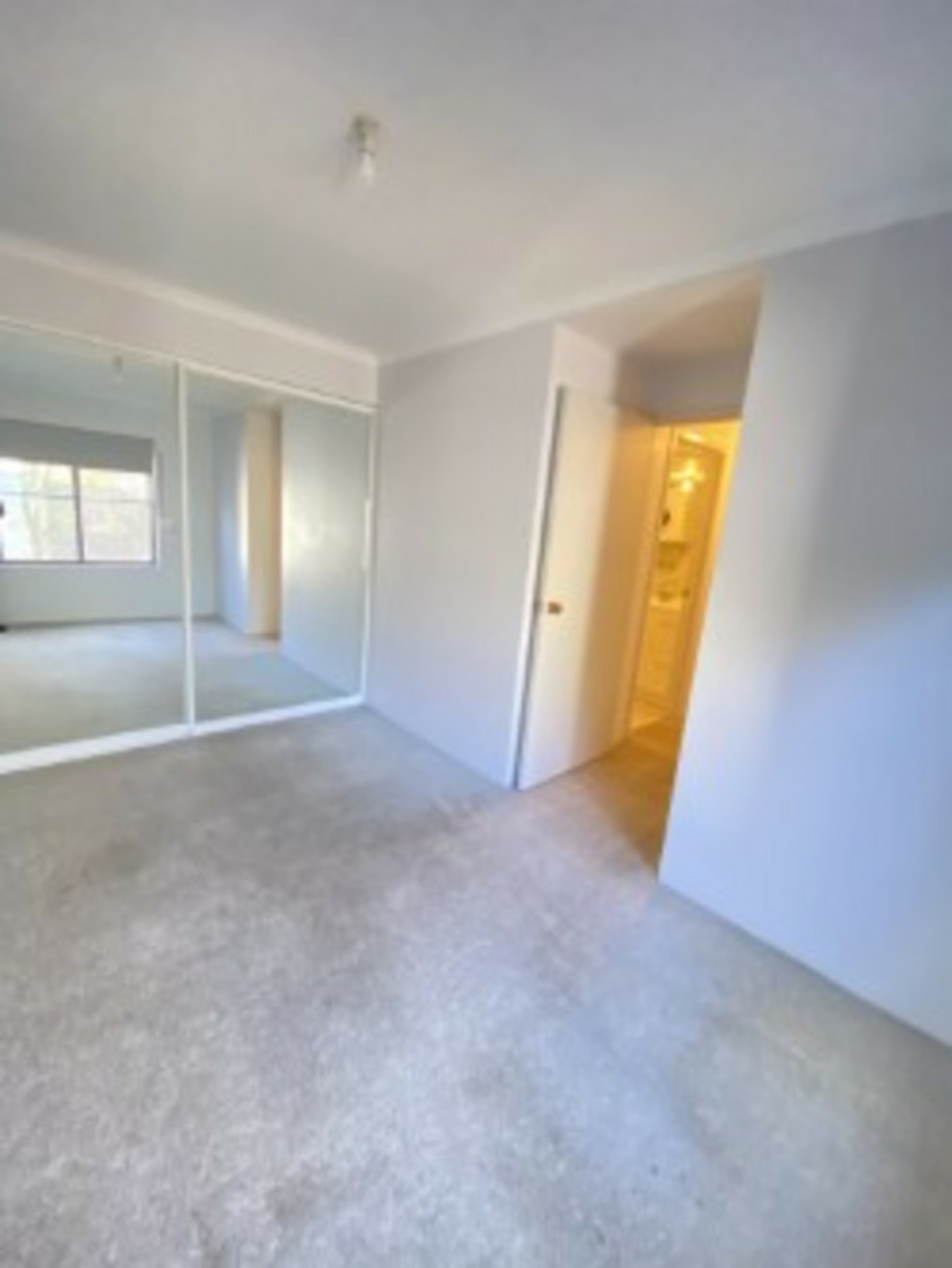 2/15 Howitt Street, KINGSTON