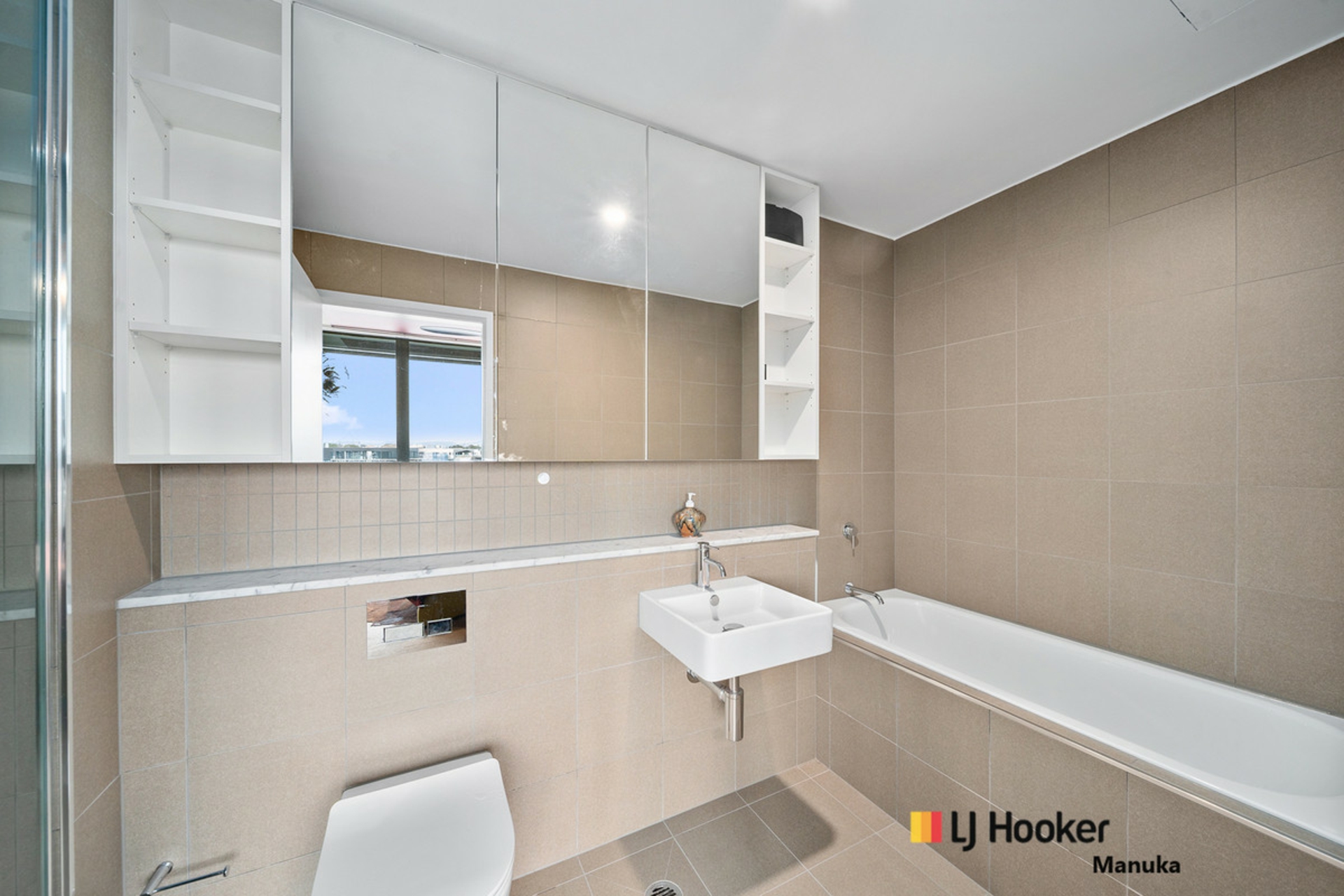 72/46 Honeysett View, Kingston