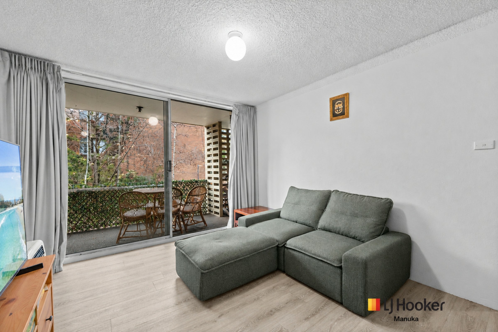 1/99 Canberra Avenue — photo 3 of 15