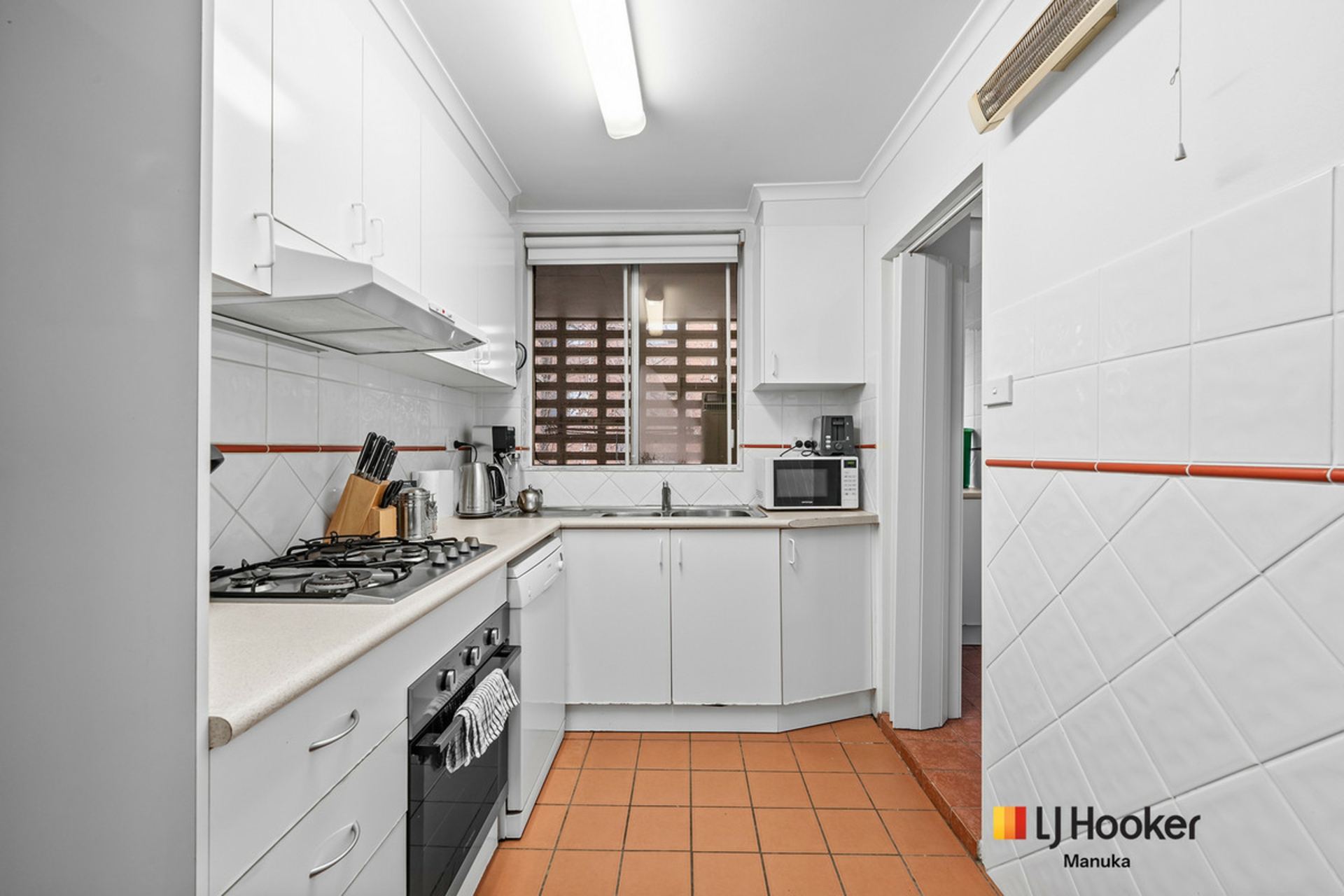 1/99 Canberra Avenue — photo 6 of 15