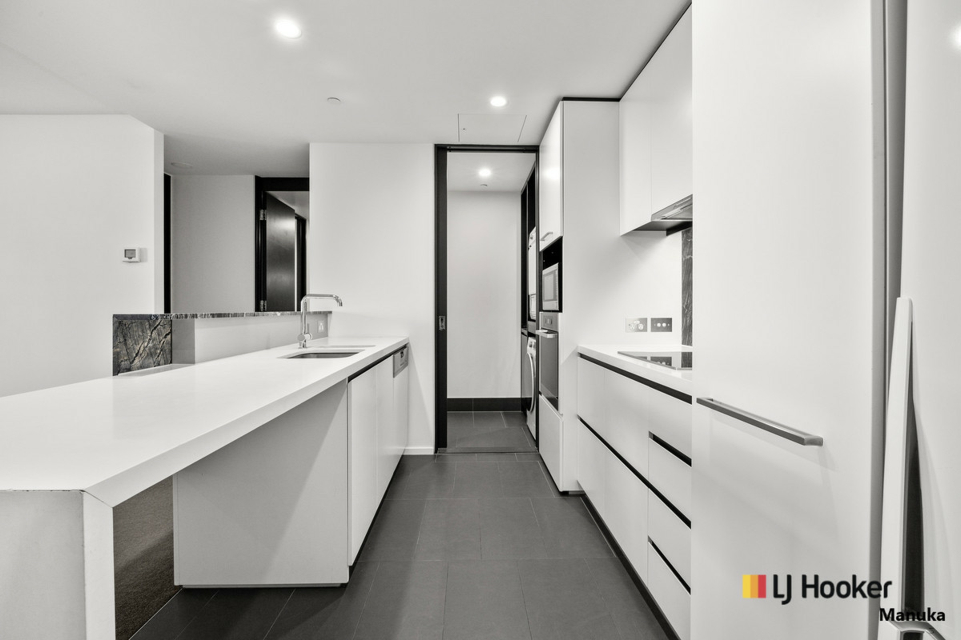 1209/19 Marcus Clarke Street — photo 5 of 19