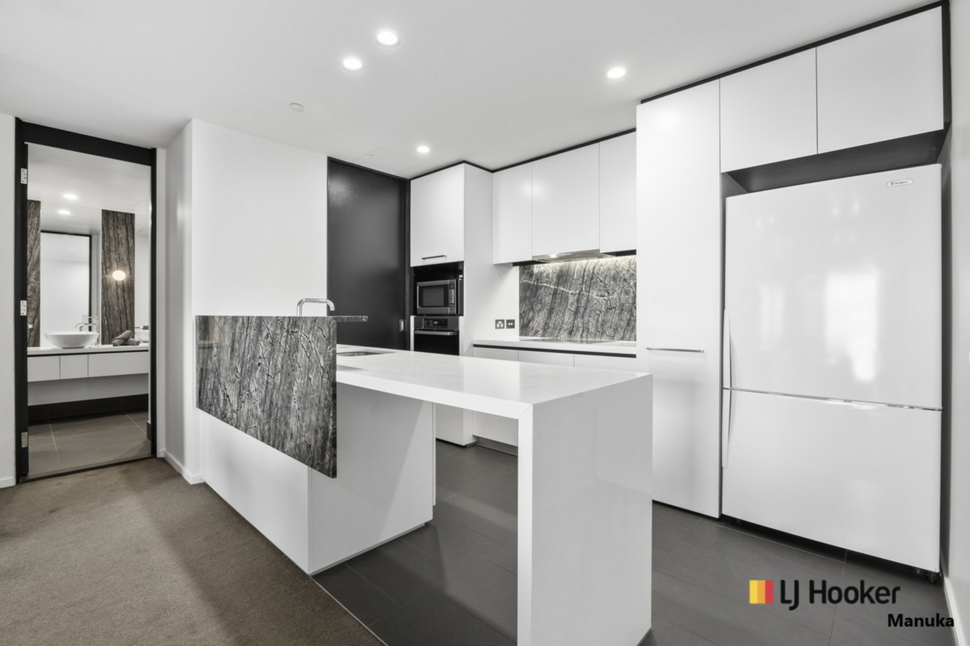 1209/19 Marcus Clarke Street — photo 12 of 19