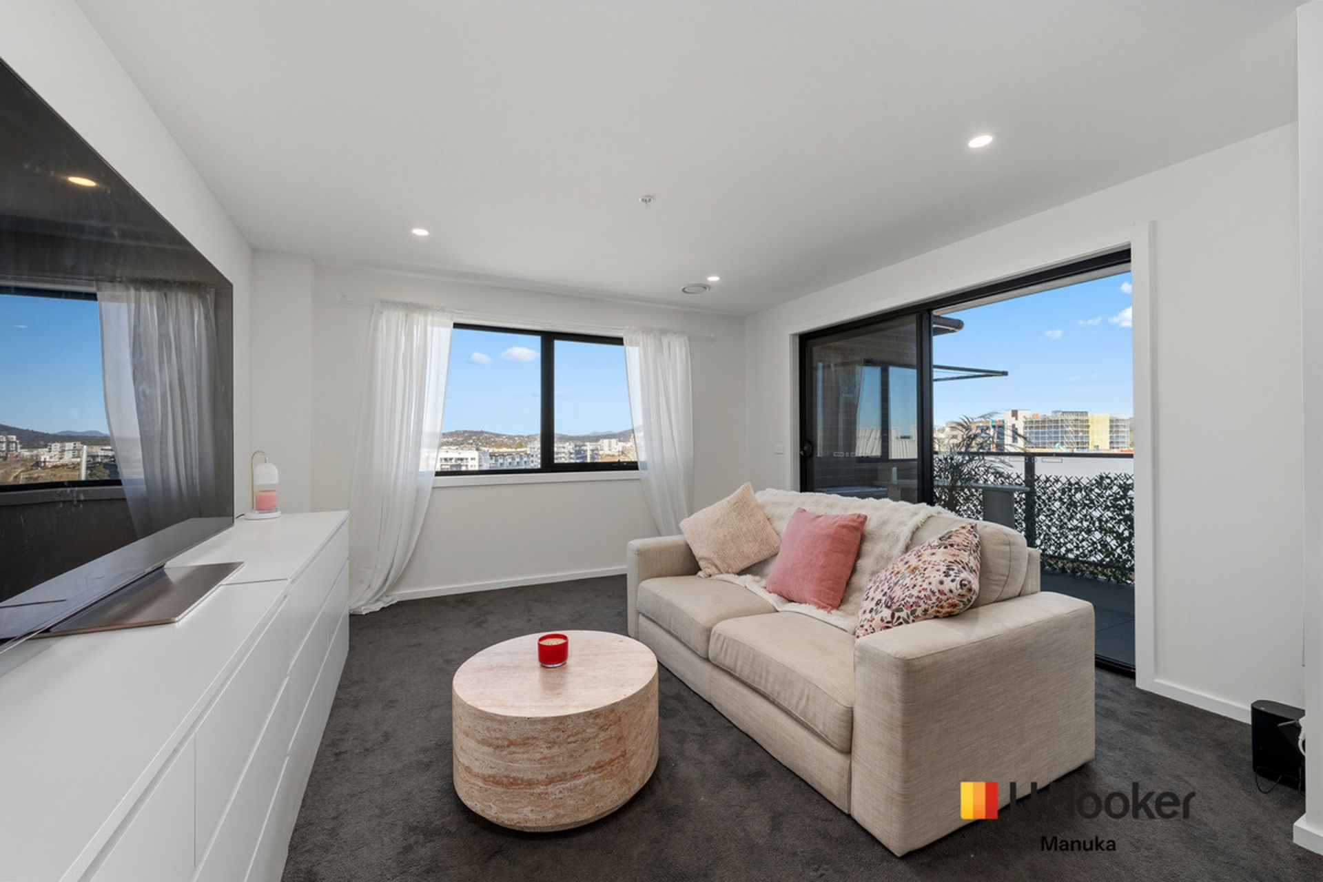 86/209 John Gorton Drive — photo 2 of 15
