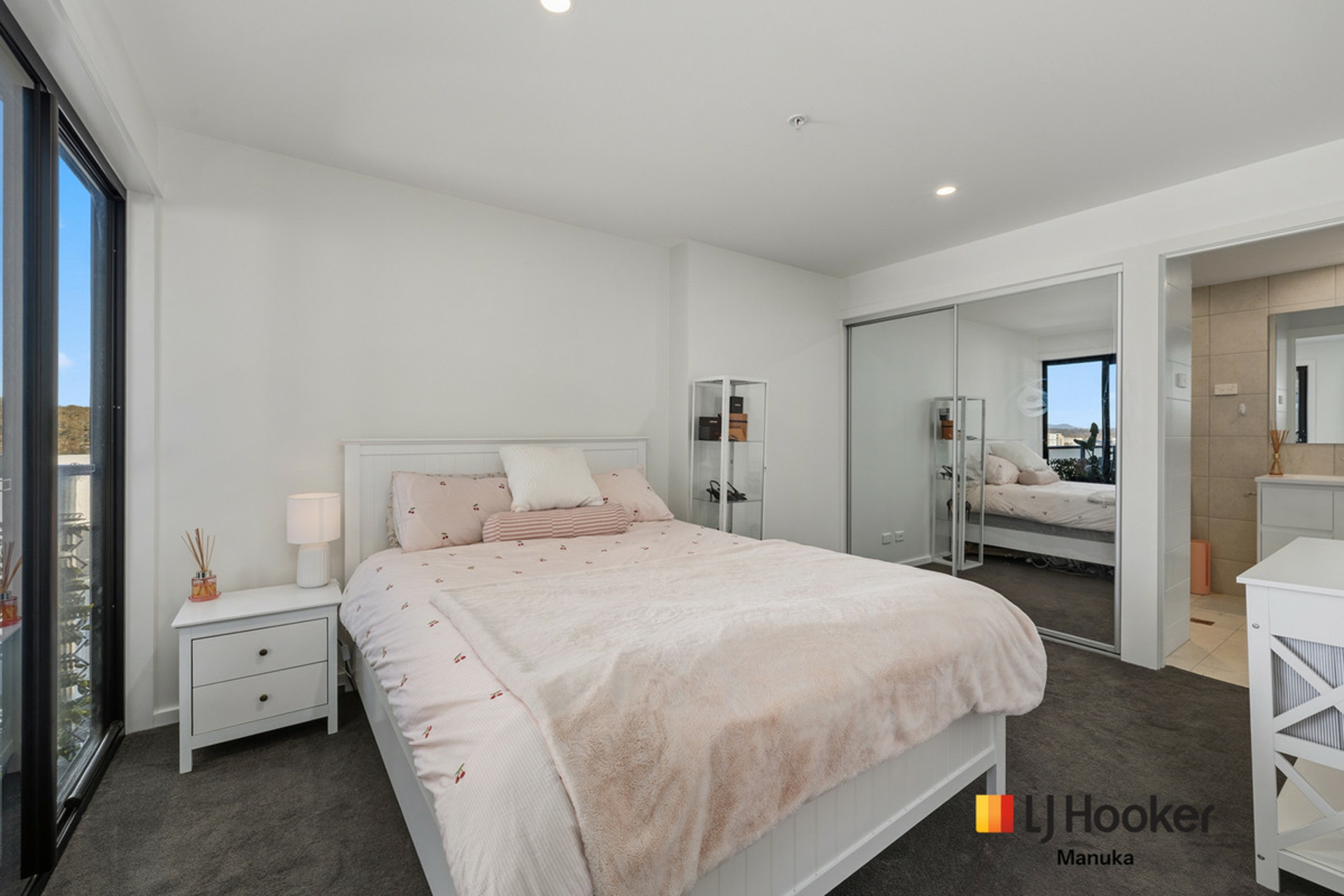 86/209 John Gorton Drive — photo 7 of 15