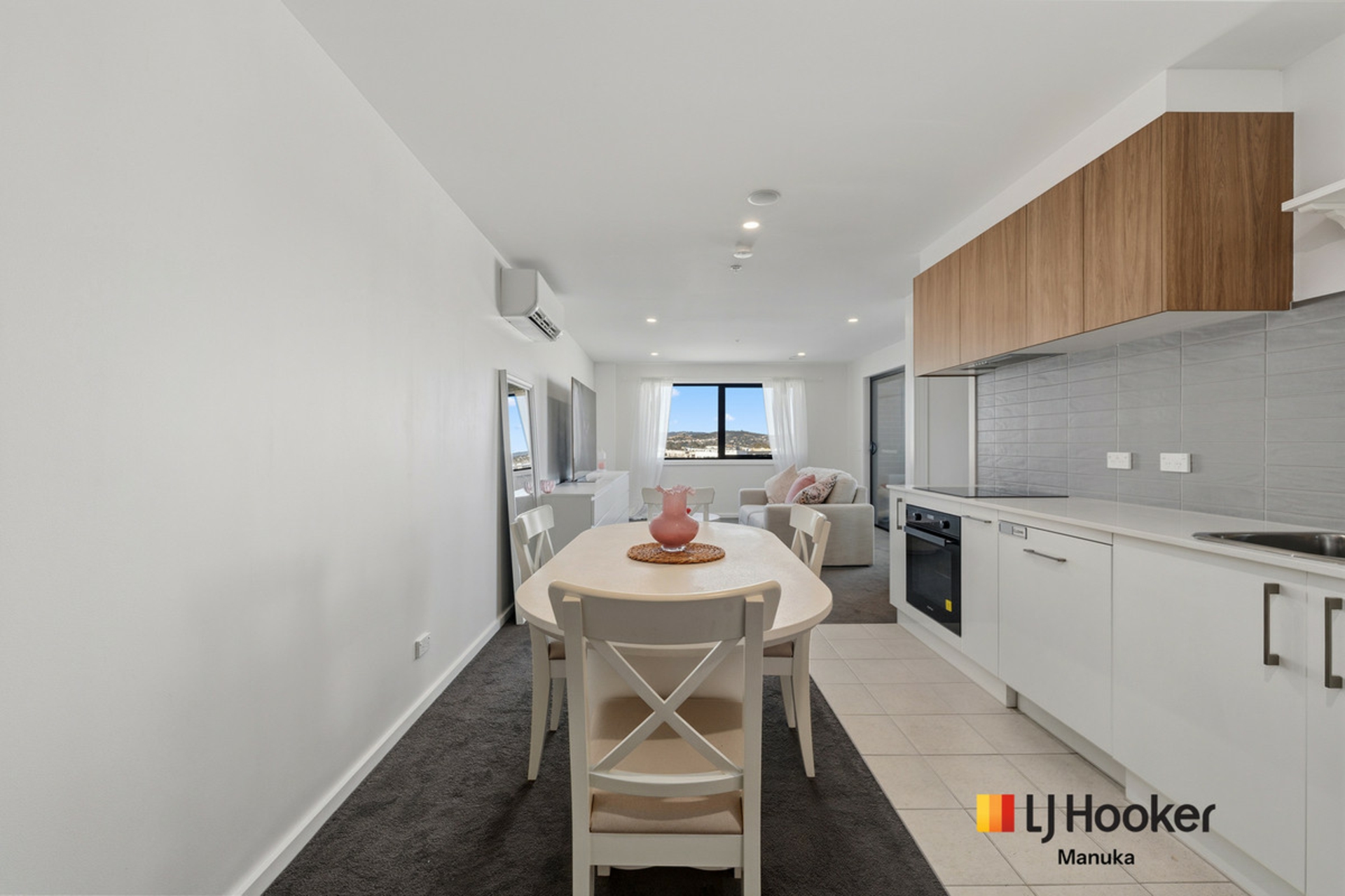 86/209 John Gorton Drive — photo 10 of 15