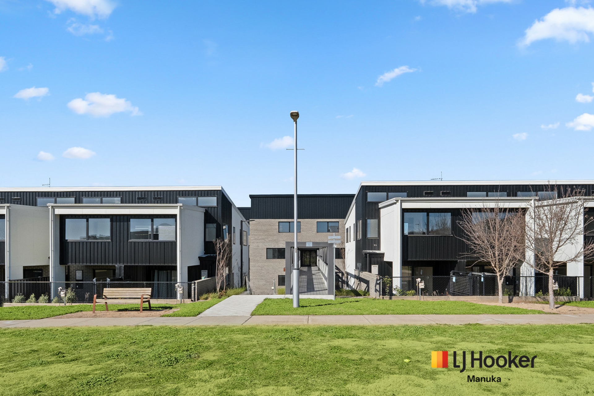 86/209 John Gorton Drive — photo 14 of 15
