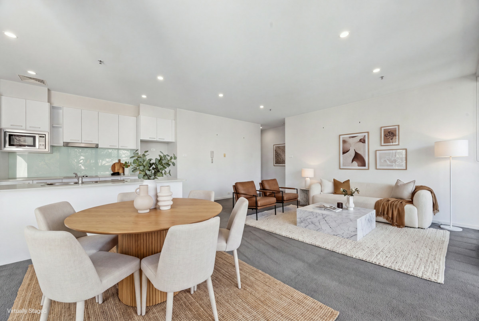 18/10 Burke Crescent — photo 3 of 15