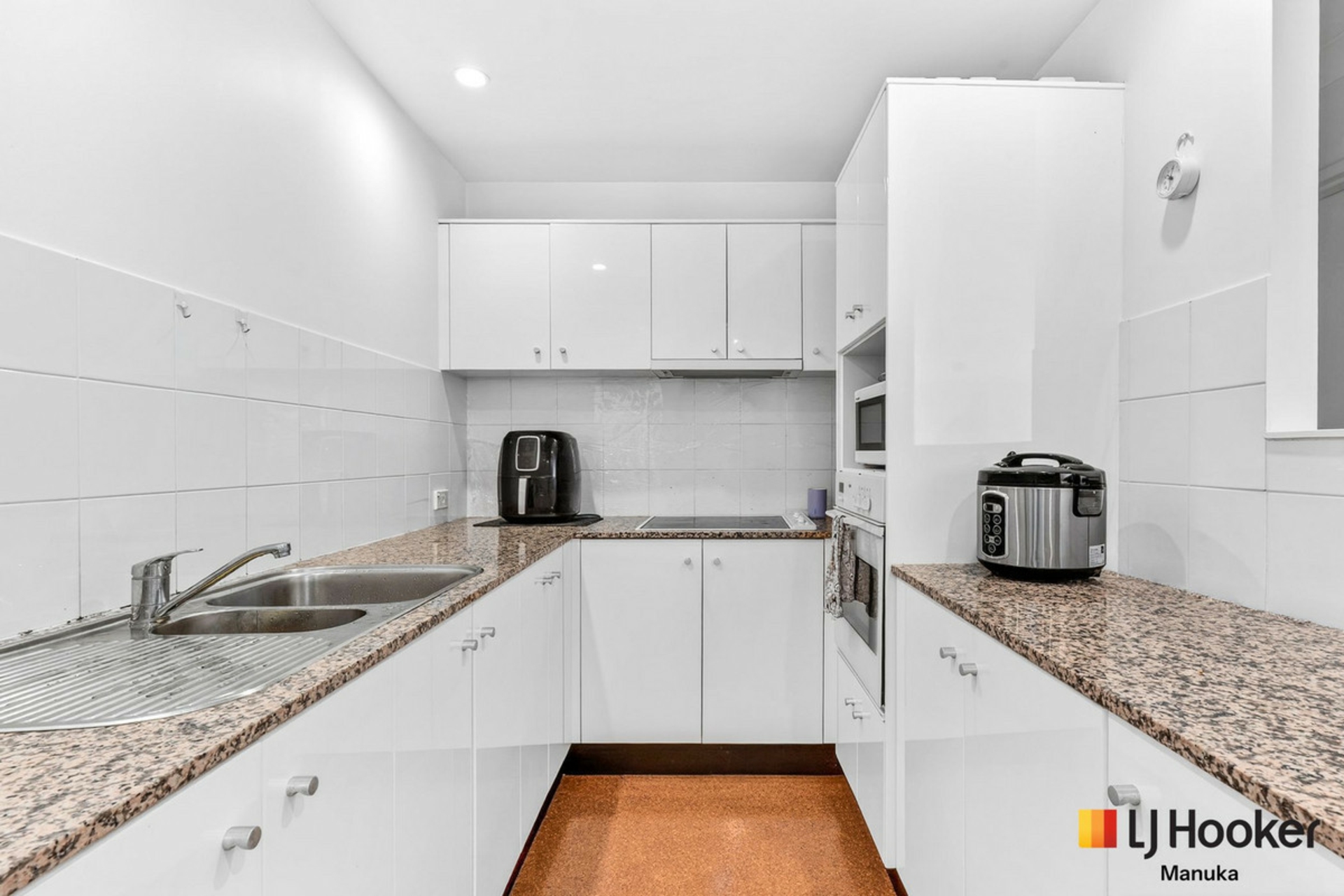 502/2 Marcus Clarke Street — photo 2 of 12