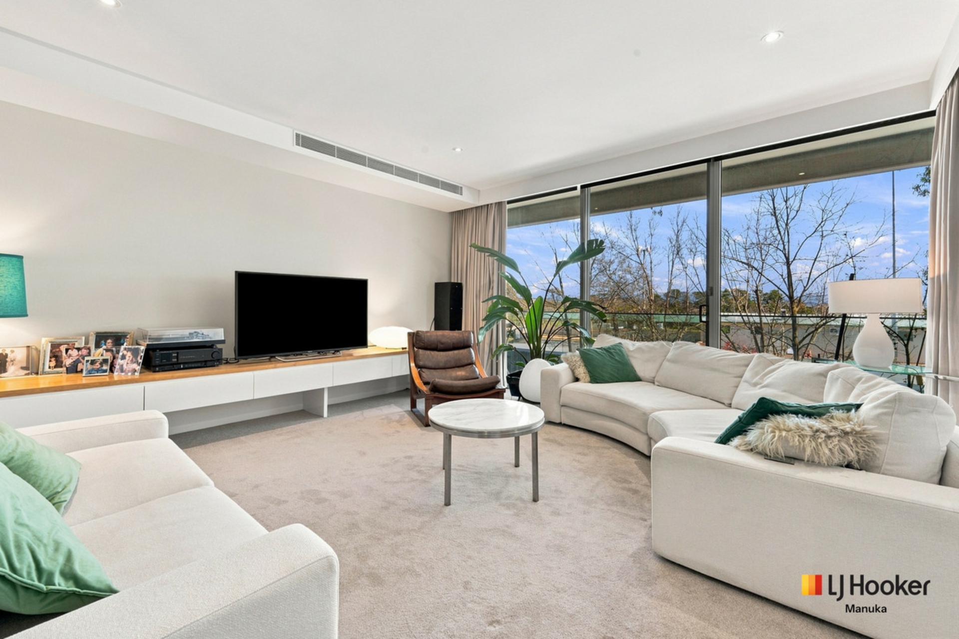 319/2 Grose Street — photo 4 of 27