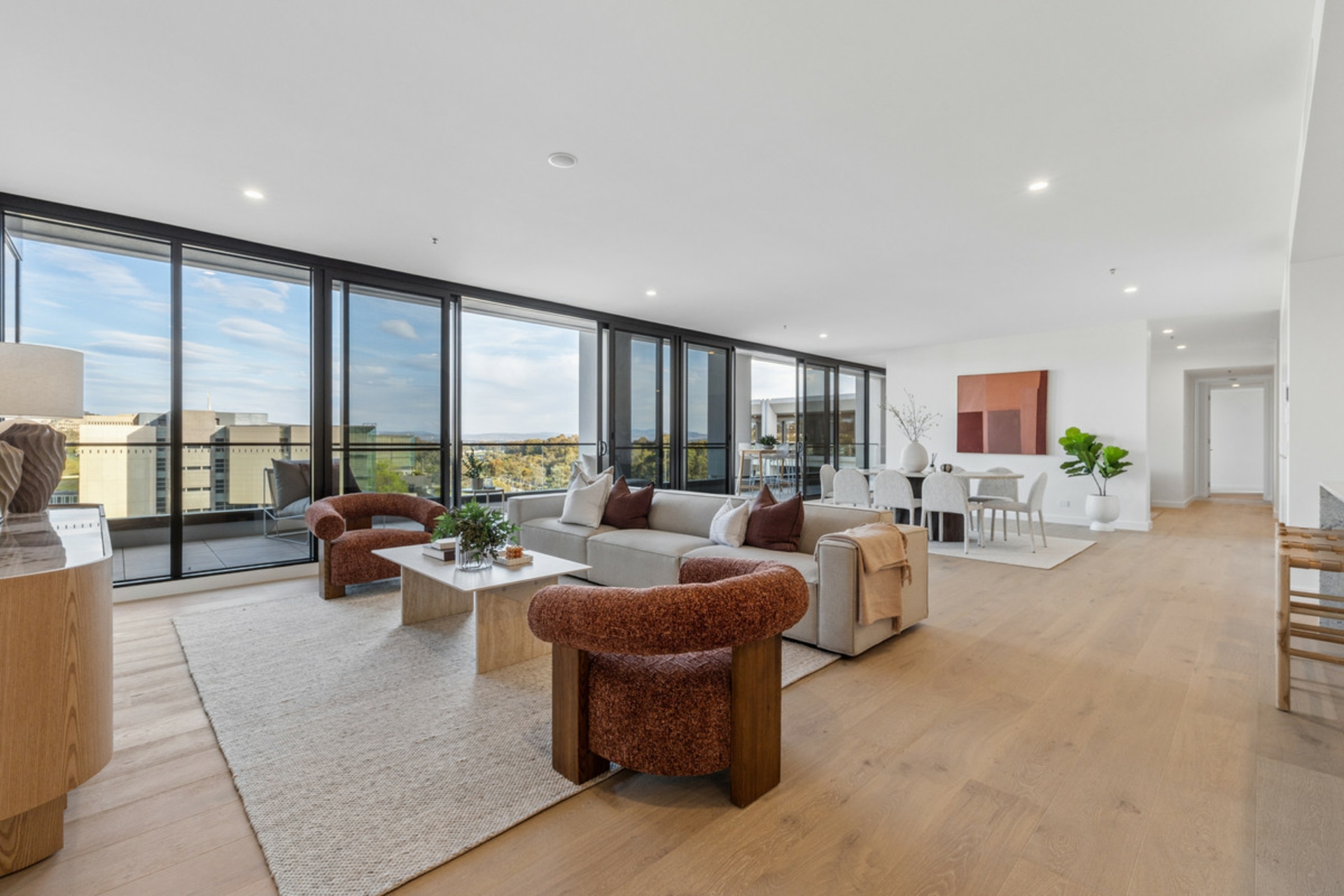 195/62 Constitution Avenue — photo from LJ Hooker Manuka