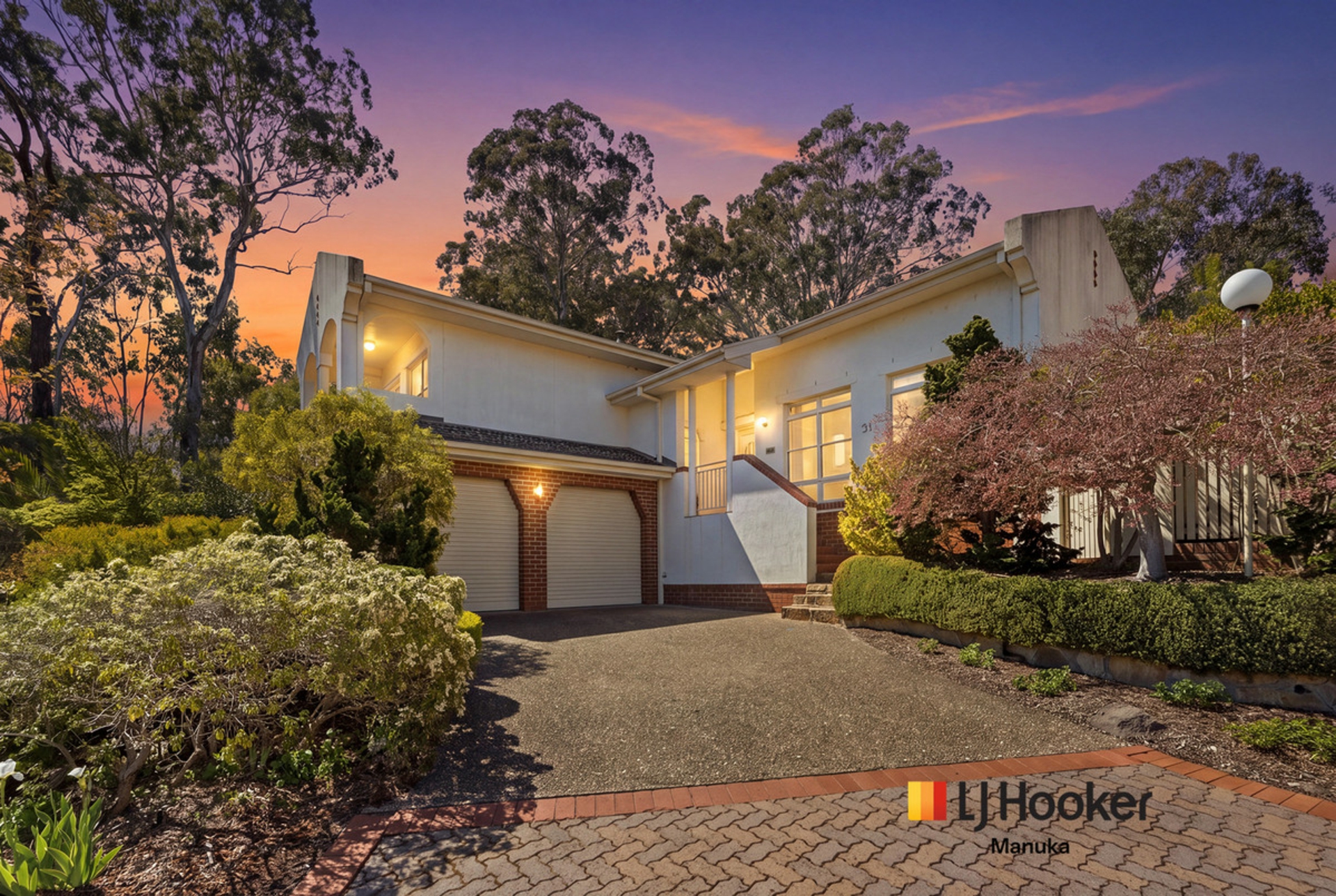 21/10 Taronga Place — photo from LJ Hooker Manuka
