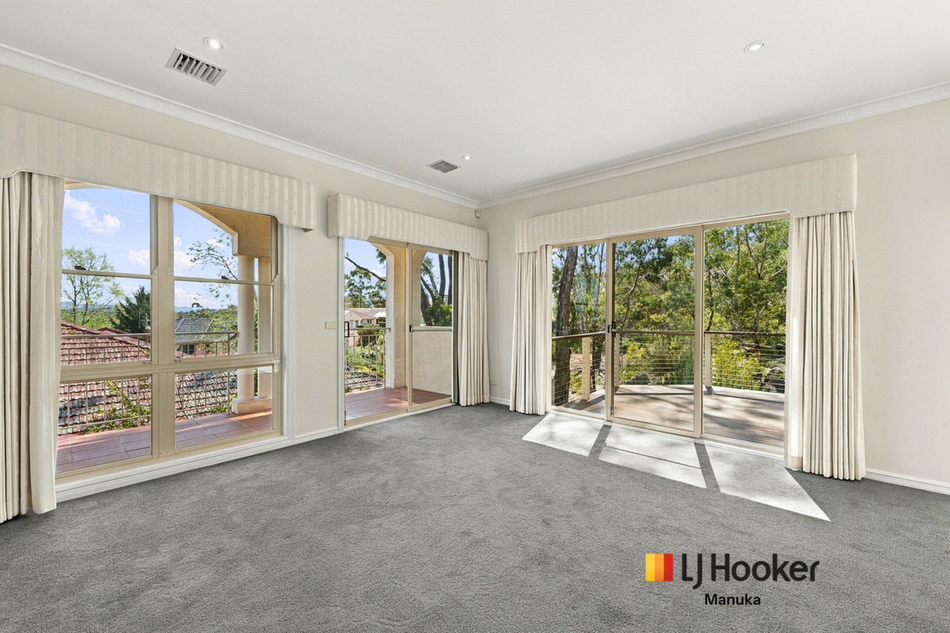 21/10 Taronga Place — photo 5 of 30
