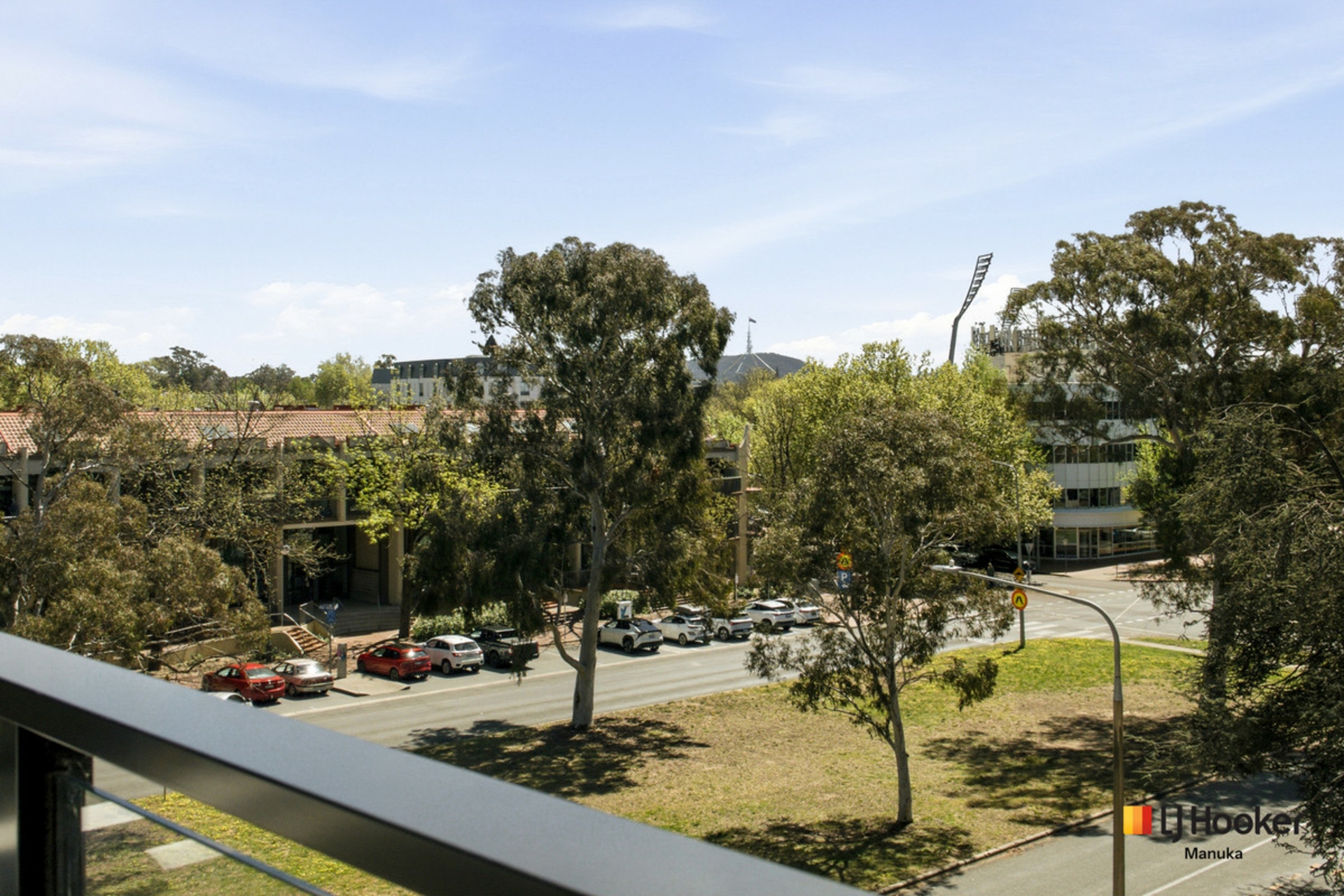 132/19 Captain Cook Crescent — photo 19 of 25