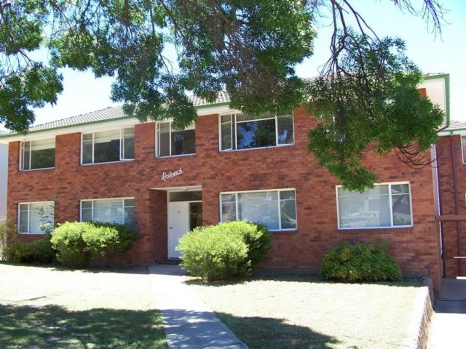 6/4 Nuyts Street — photo from LJ Hooker Manuka