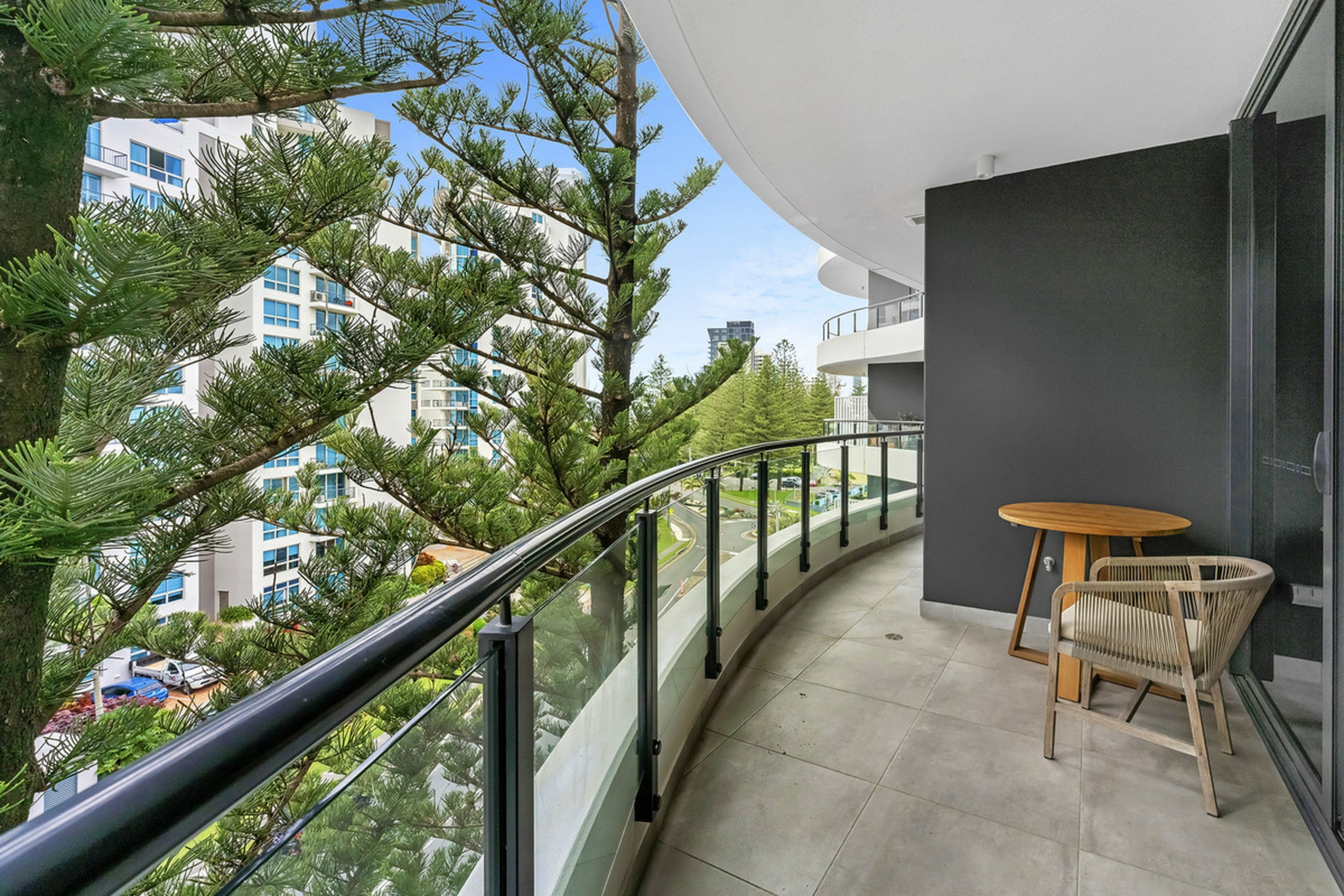 502/95 Old Burleigh Road Broadbeach QLD
