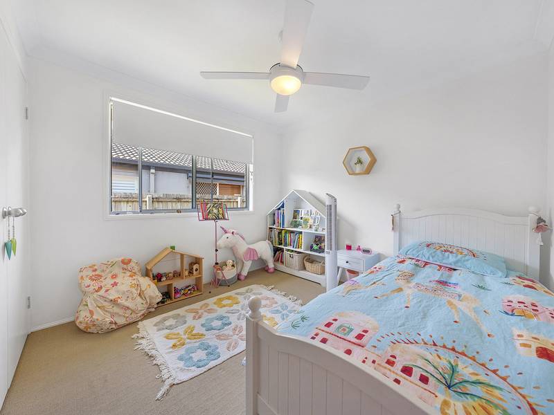 60 Auk Avenue, BURLEIGH WATERS