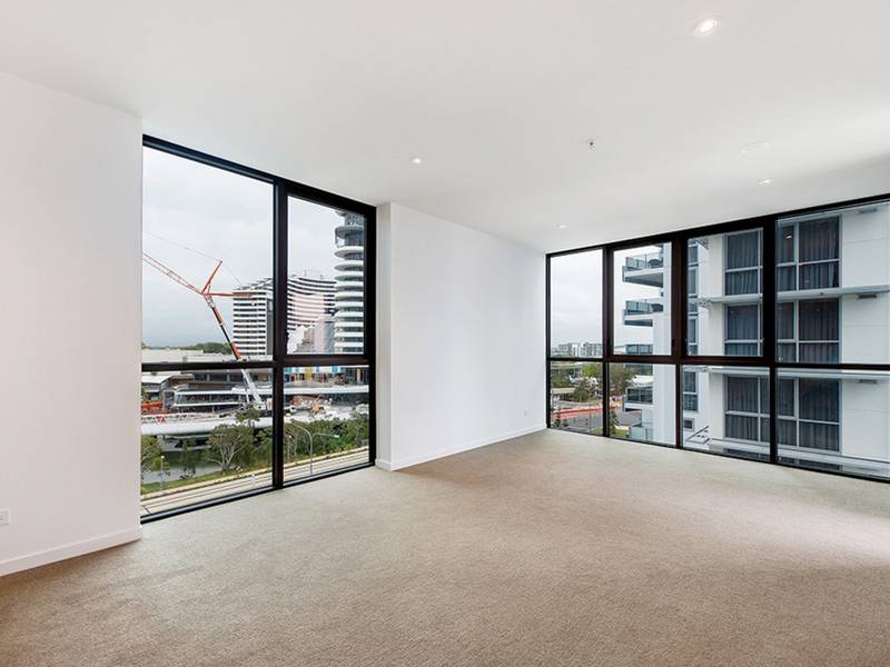 1102/50 Surf Parade, BROADBEACH