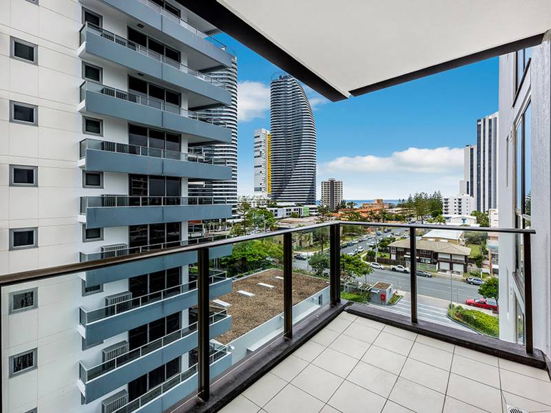 1102/50 Surf Parade, BROADBEACH