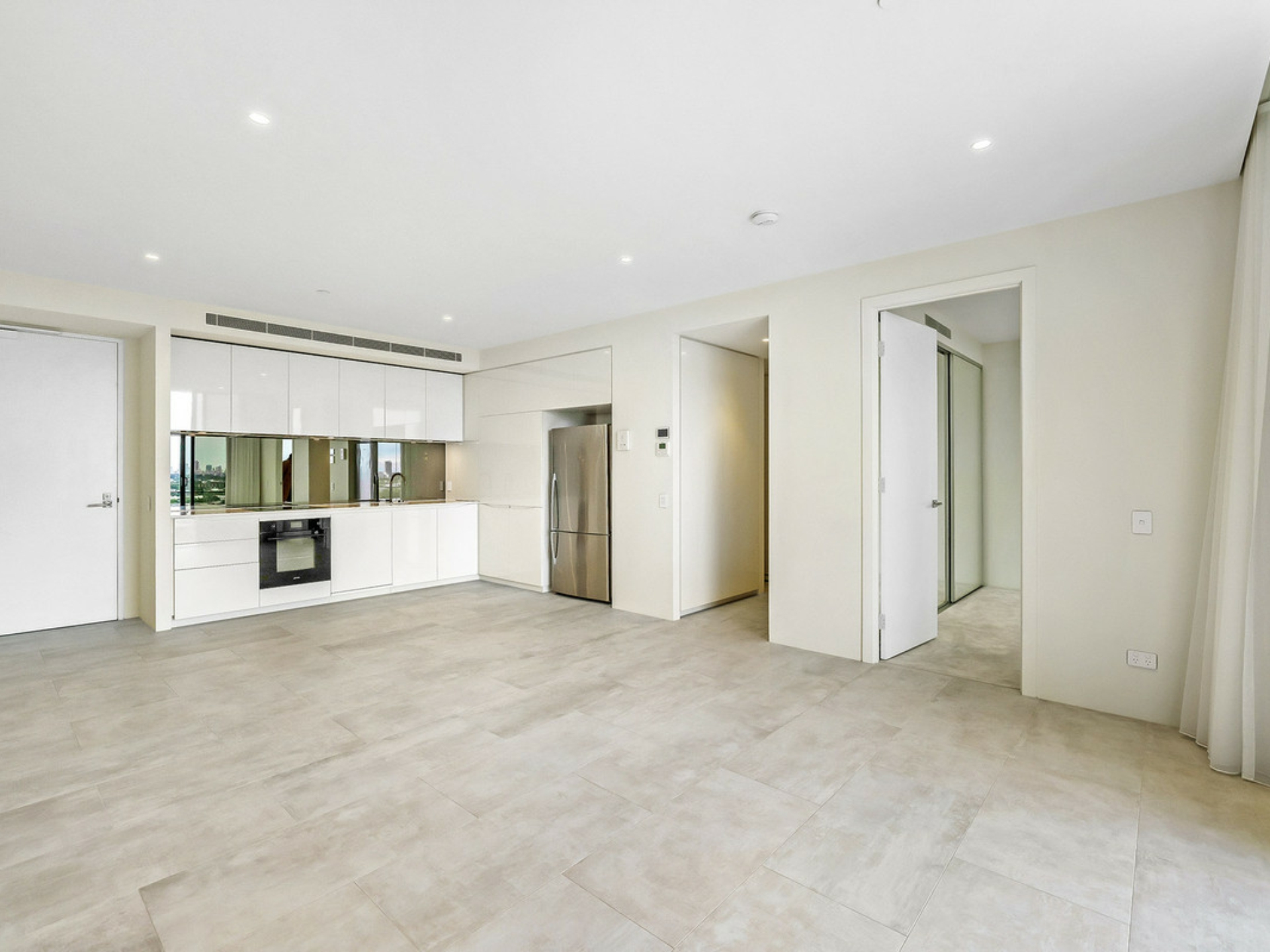 11104/2 The Lanes Boulevard, MERMAID WATERS