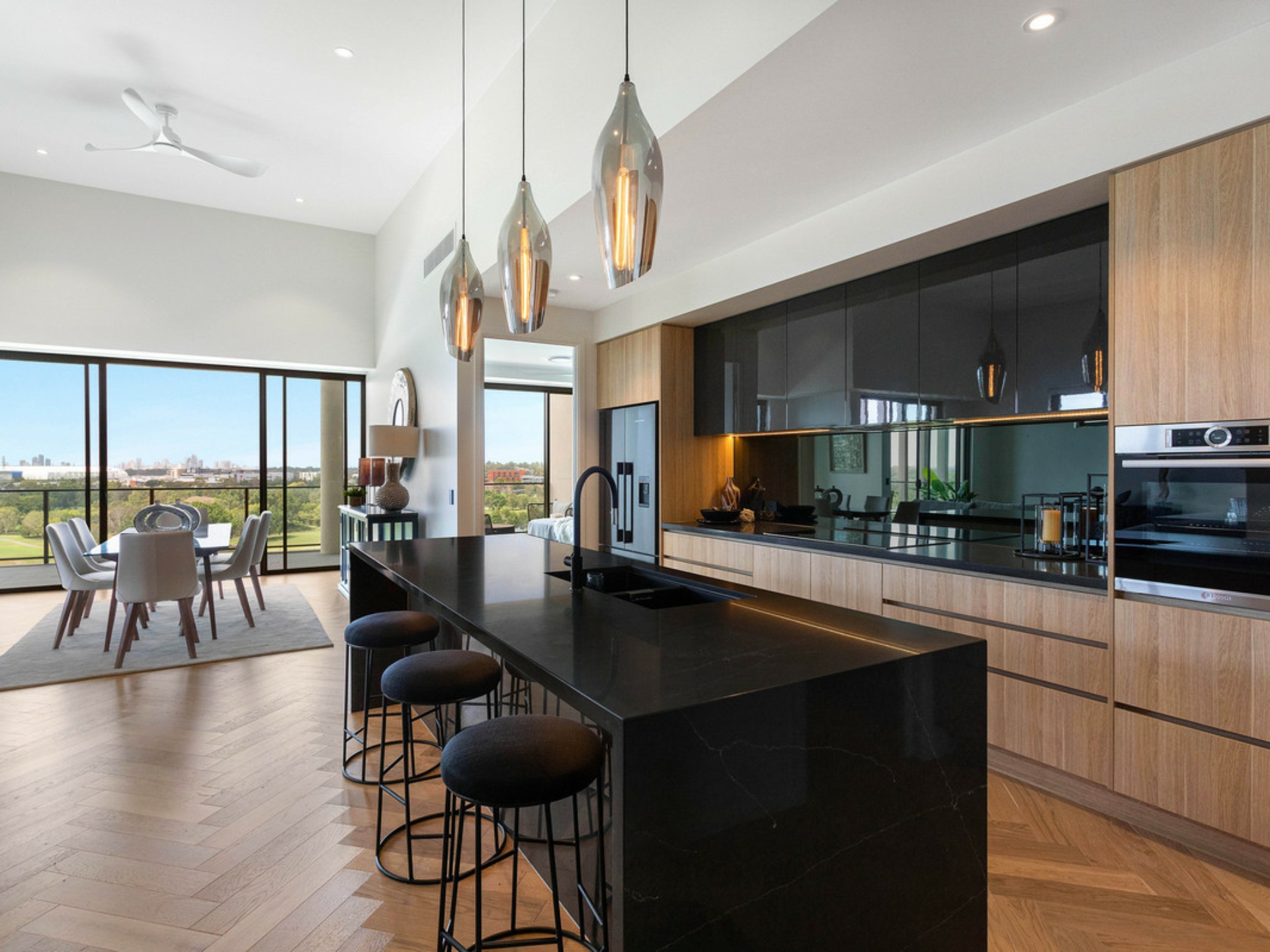 705/601 The Glades Drive, ROBINA