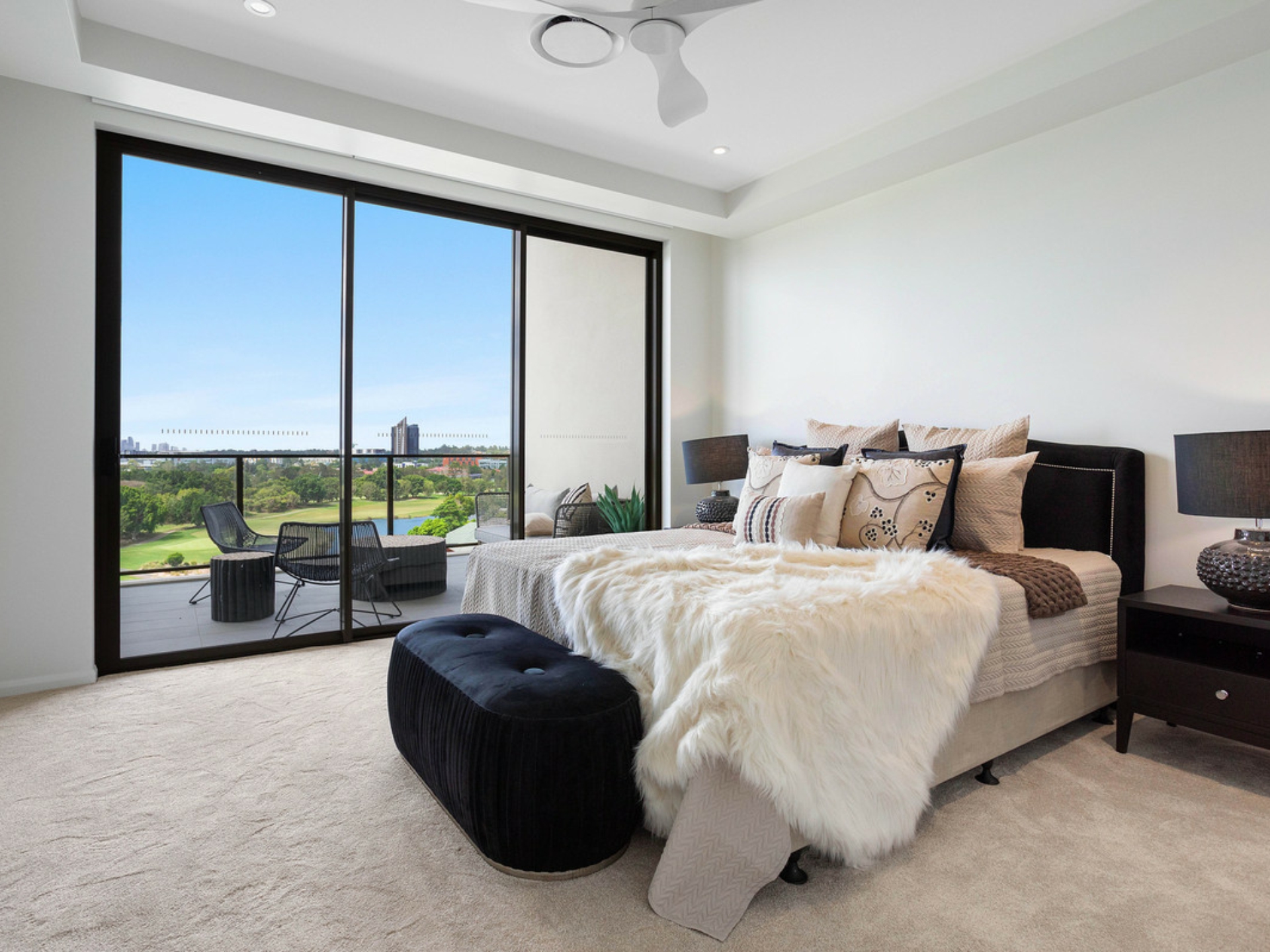 705/601 The Glades Drive, ROBINA