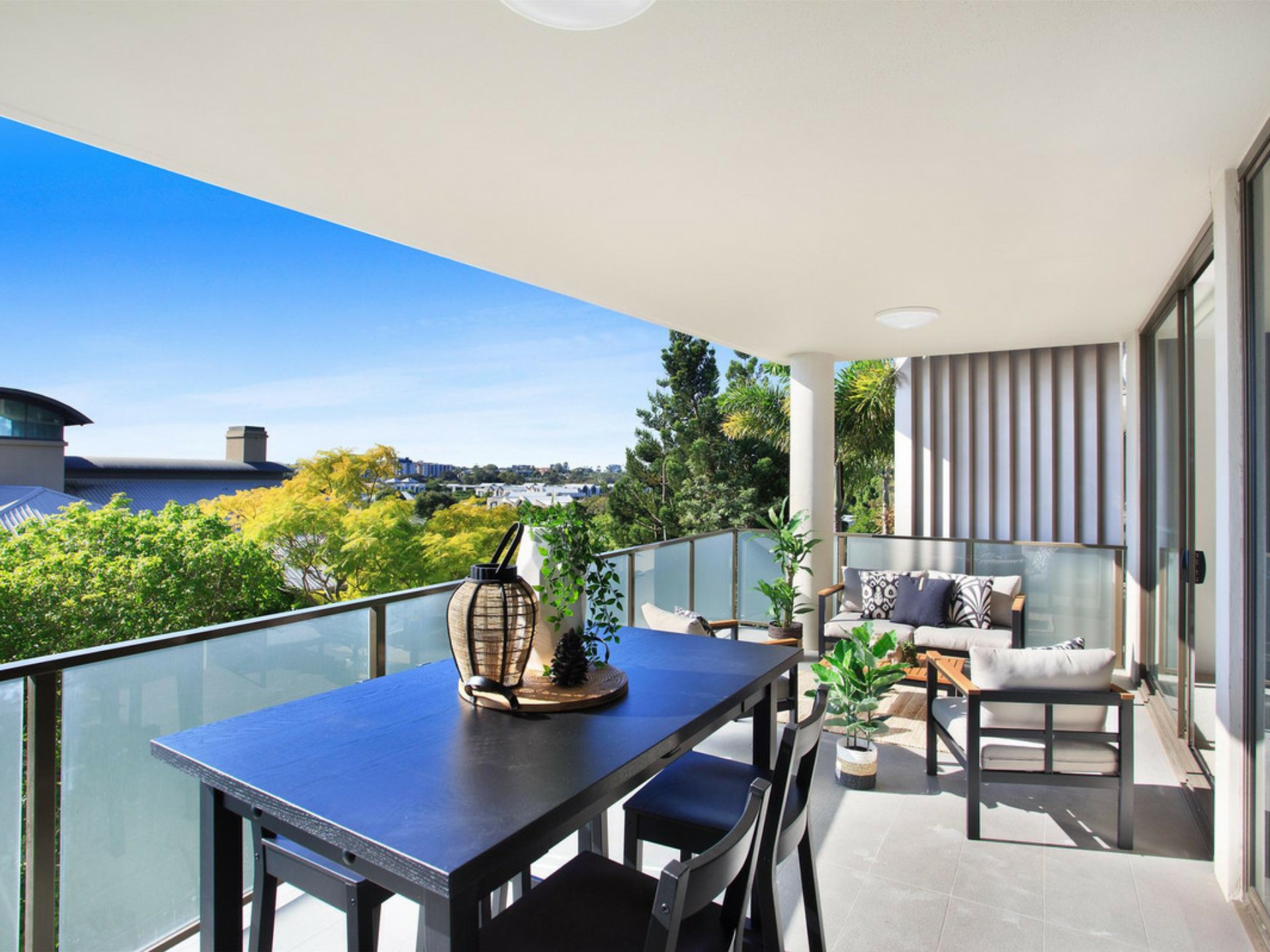 206/601 The Glades Drive Robina QLD - Property Details - LJ Hooker