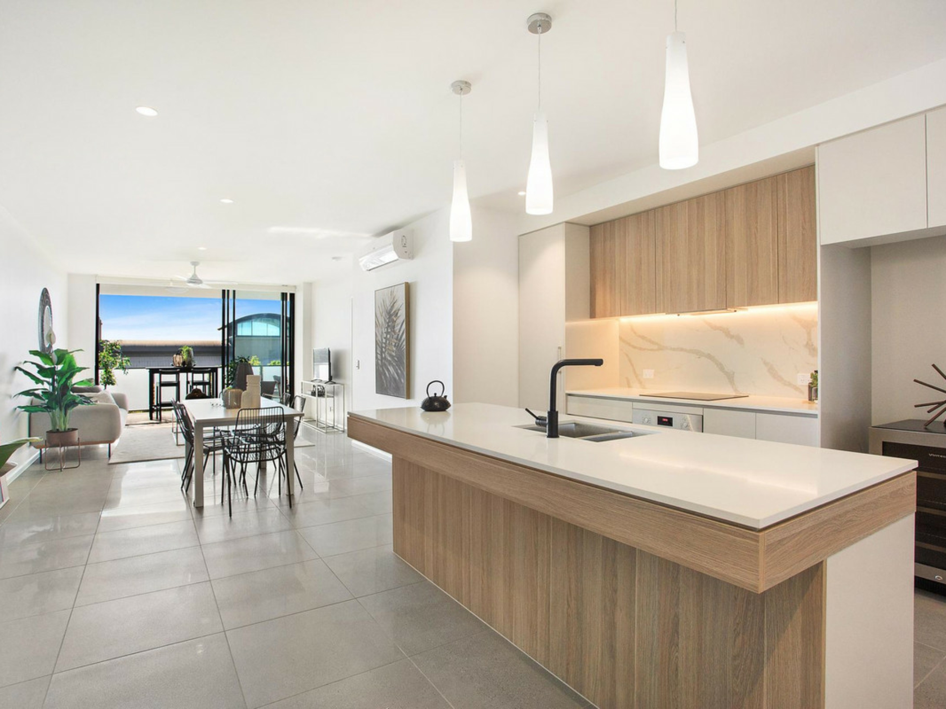 206/601 The Glades Drive, ROBINA
