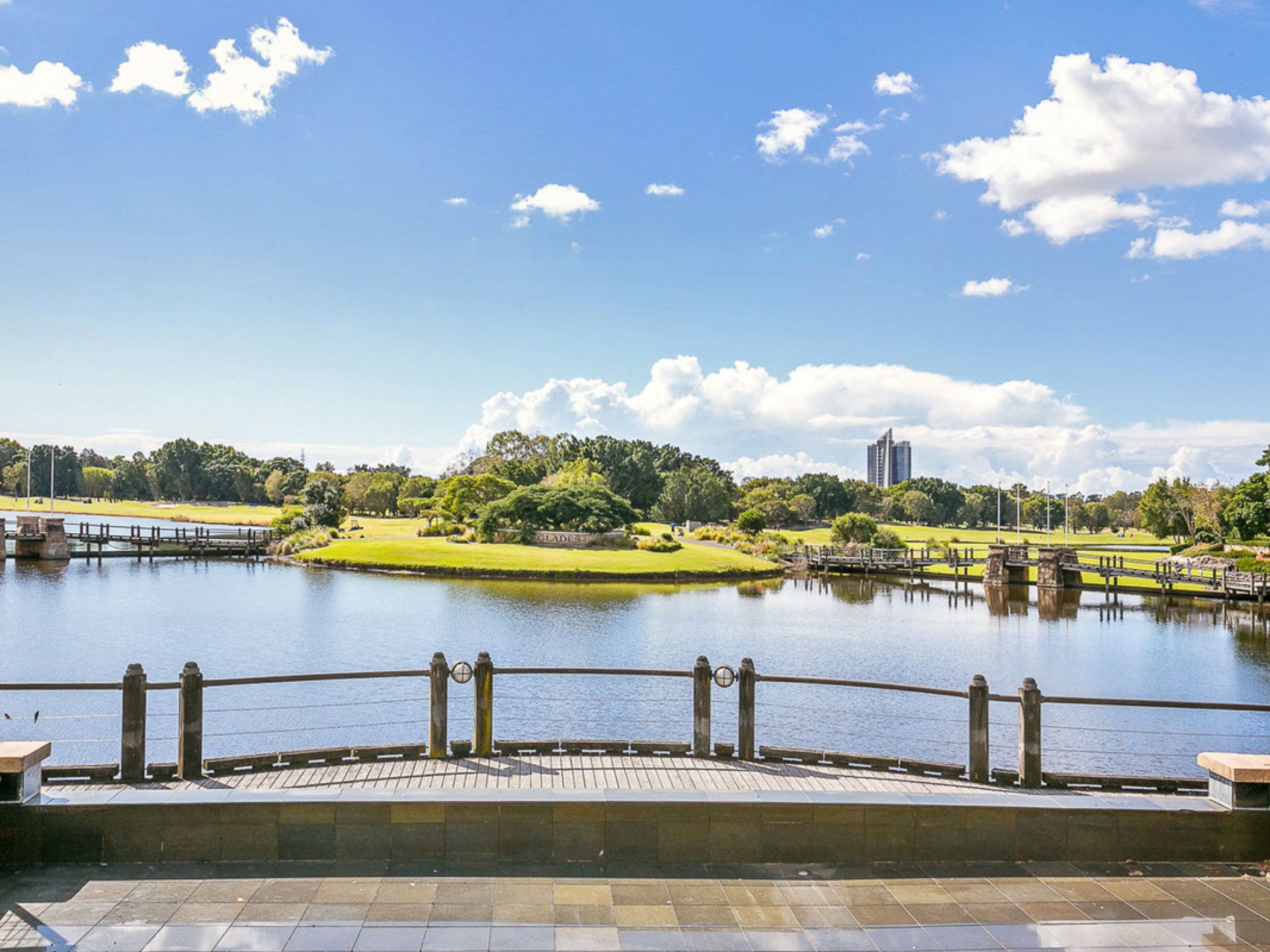 206/601 The Glades Drive, ROBINA